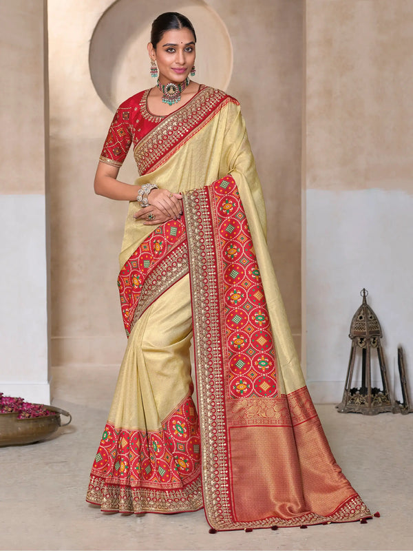 Alluring Cream Weaving Kanjivaram Silk Wedding Saree With Blouse - Zeel Clothing