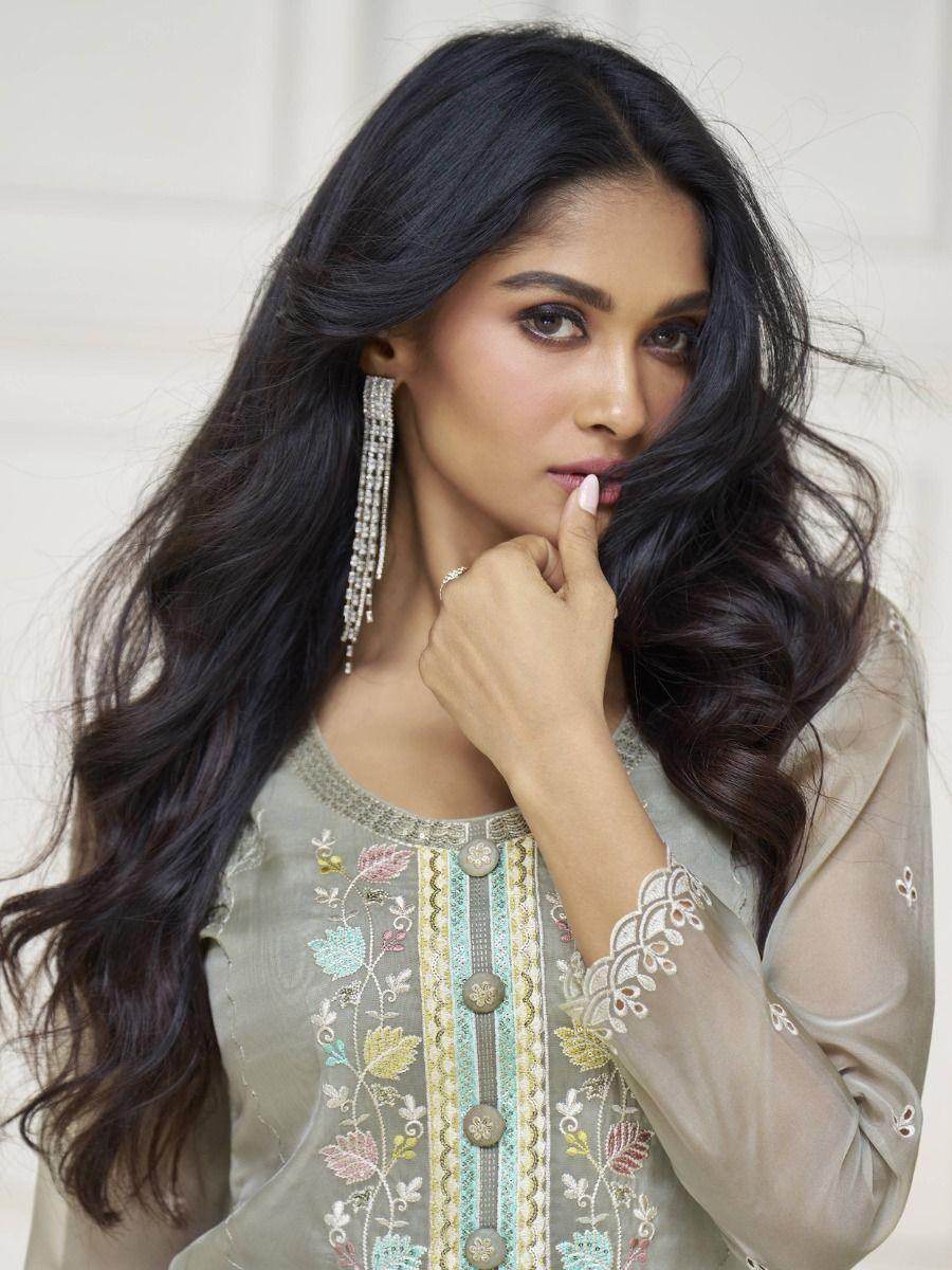 Alluring Grey Embroidered Organza Festival Wear Pant Suit With Dupatta - Zeel Clothing