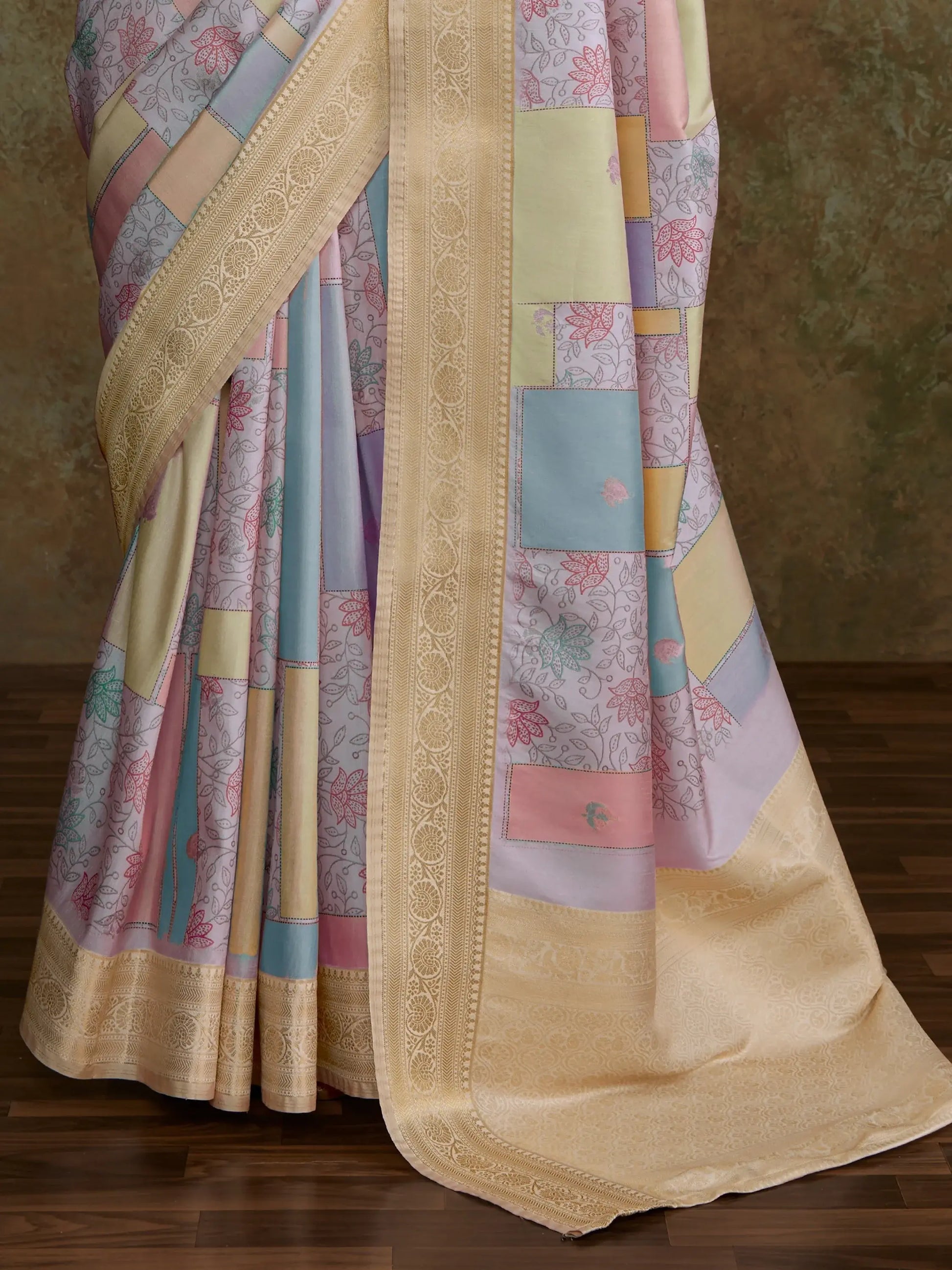 Alluring Lavender Digital Printed Silk Function Wear Saree With Blouse - Zeel Clothing