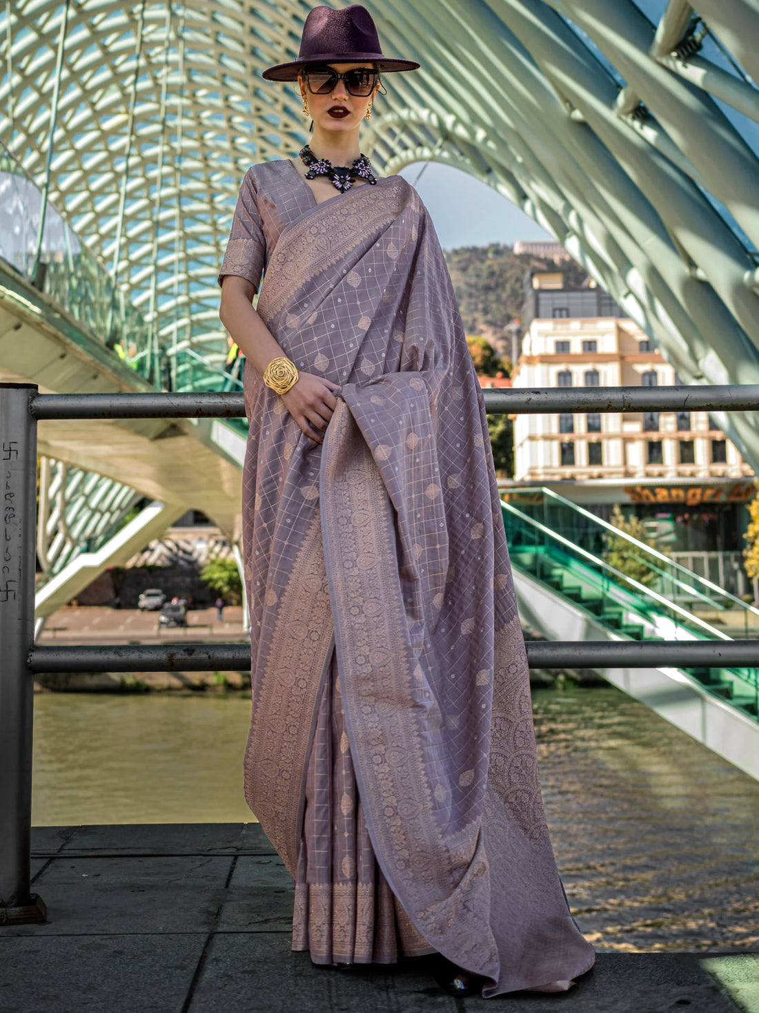 Alluring Lilac Zari Weaving Silk Traditional Saree With Blouse - Zeel Clothing