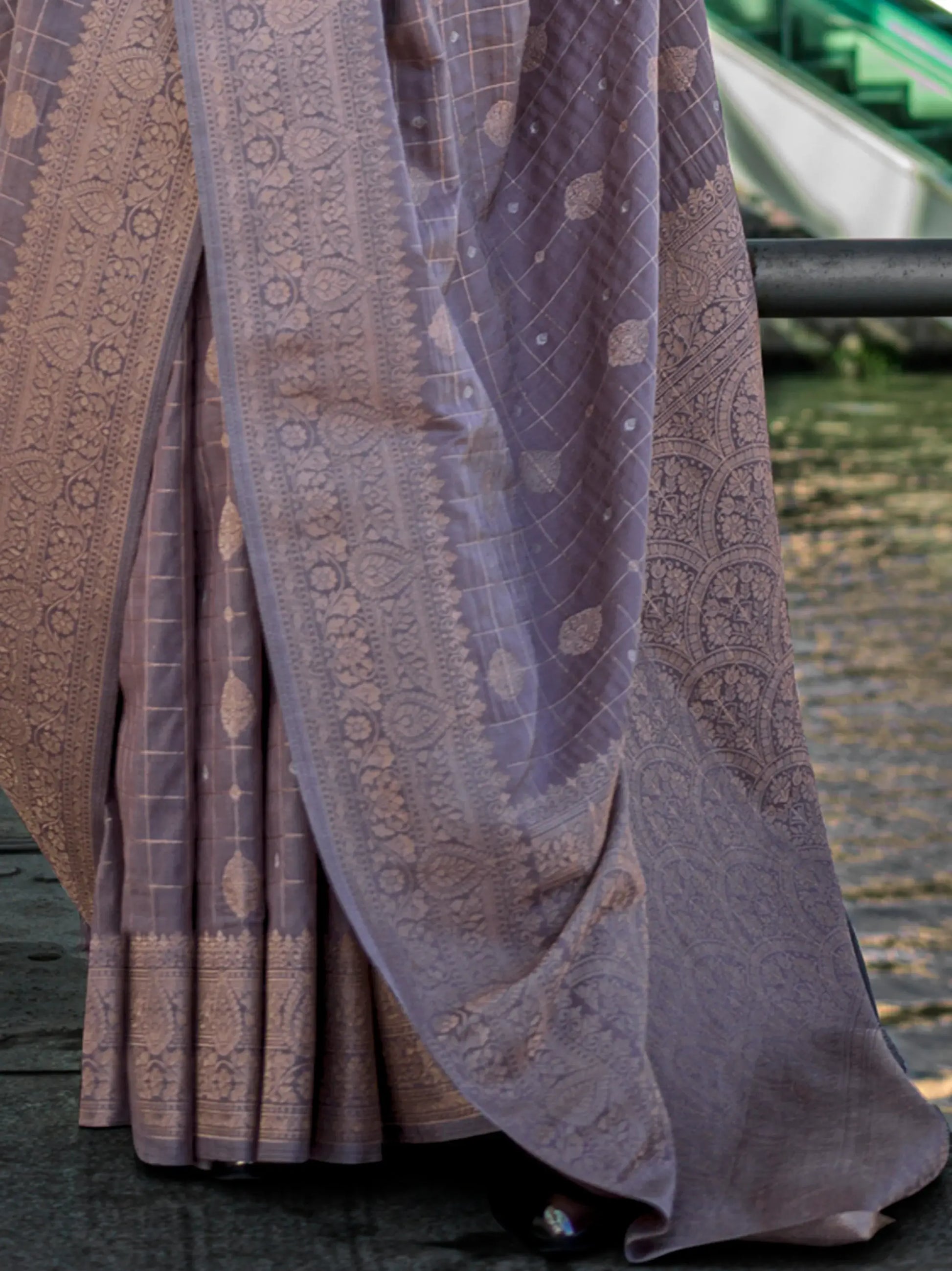 Alluring Lilac Zari Weaving Silk Traditional Saree With Blouse - Zeel Clothing