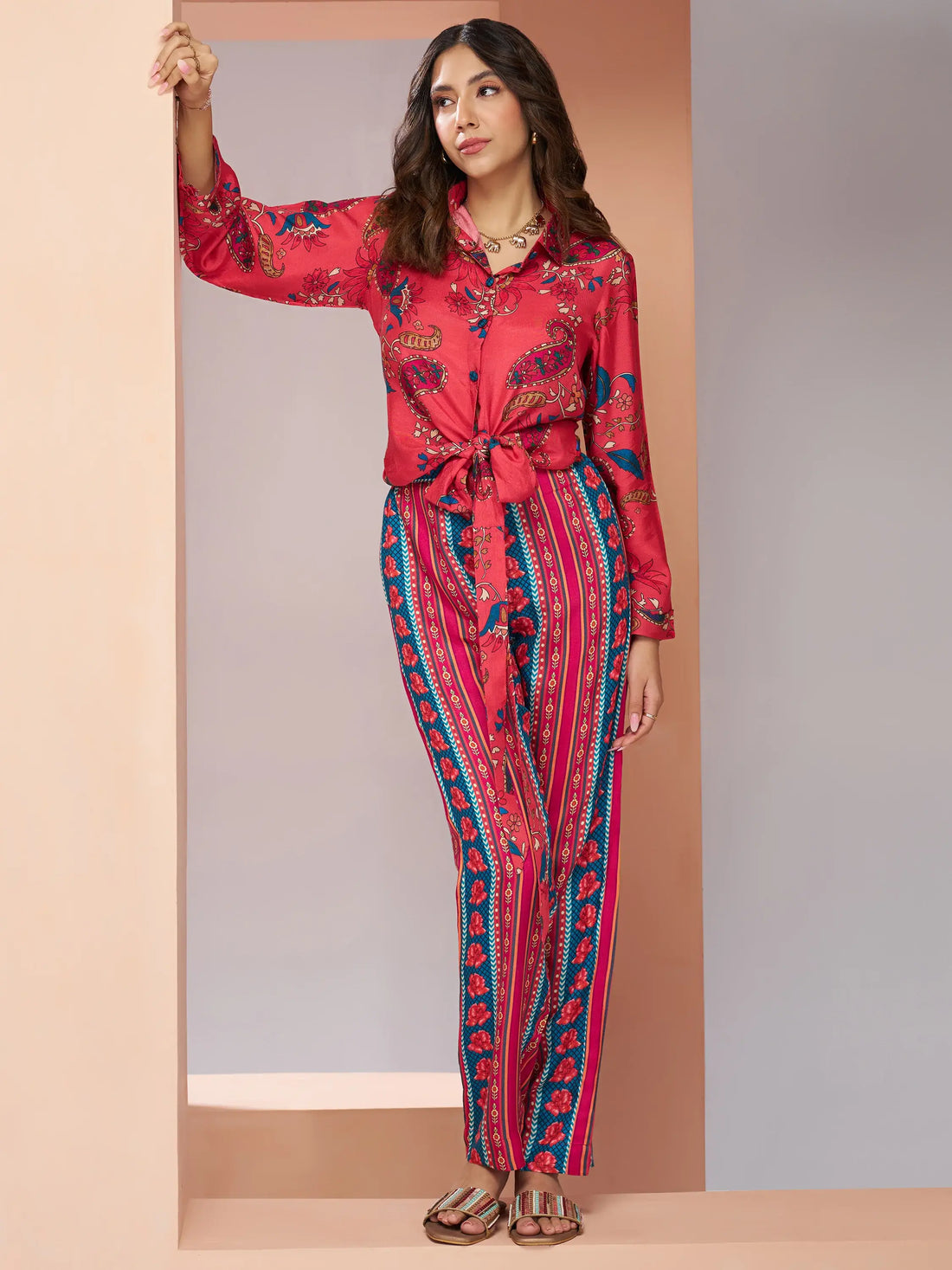 Amazing Coral Pink Digital Printed Muslin Silk Co-Ord Set - Zeel Clothing