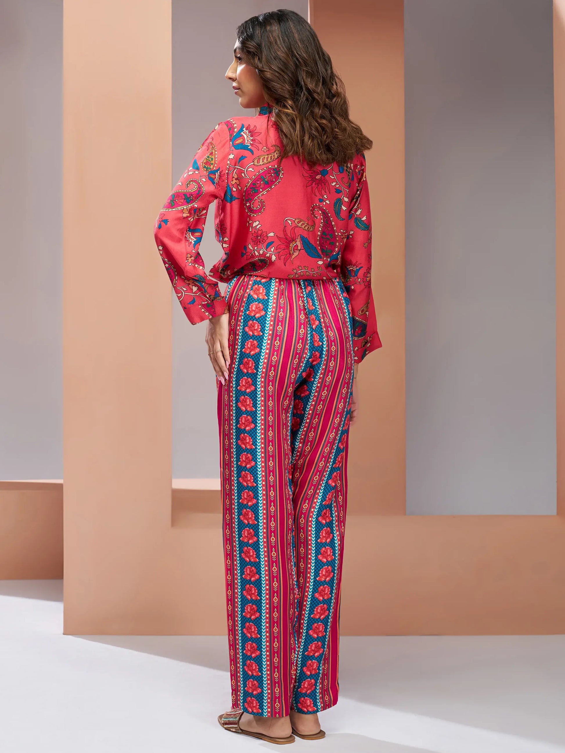 Amazing Coral Pink Digital Printed Muslin Silk Co-Ord Set - Zeel Clothing