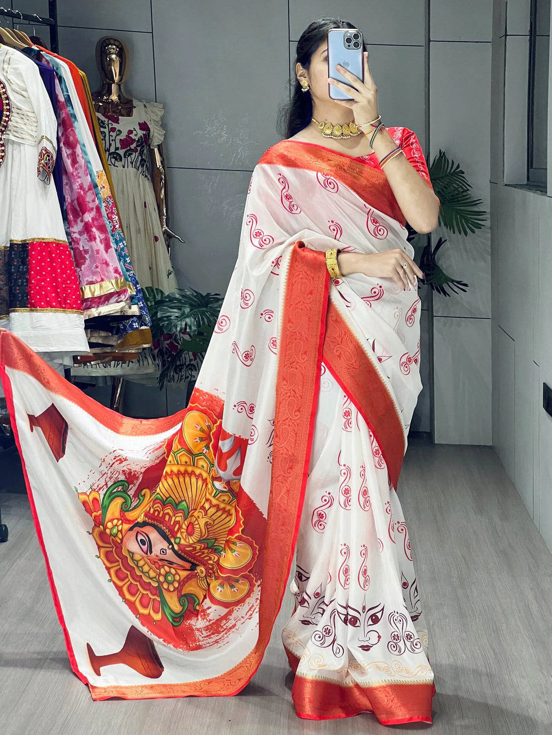 Amazing White Printed Silk Traditional Saree With Blouse
