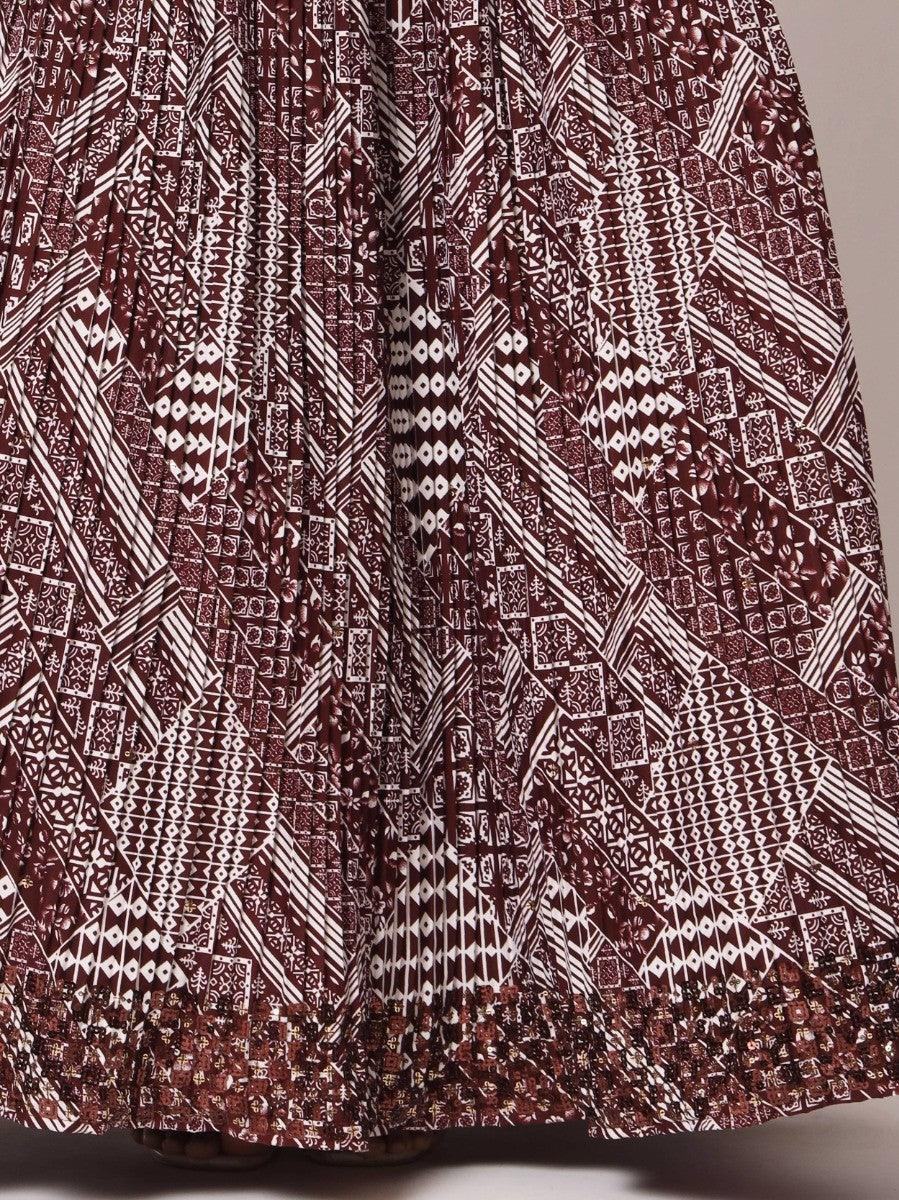 Burgundy geometric print pleated maxi skirt for women, stylish and trendy fashion
