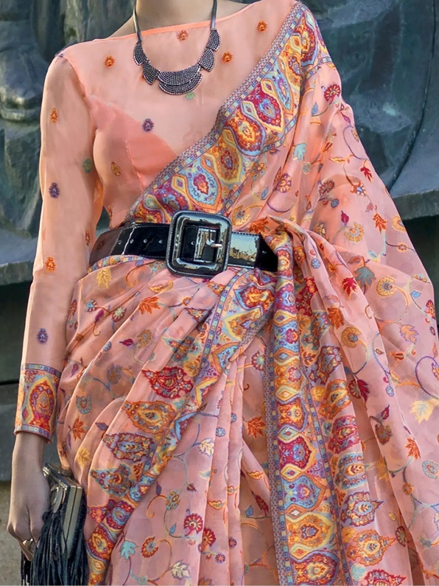 Astonishing Peach Handloom Weaving Silk Saree With Blouse - Zeel Clothing