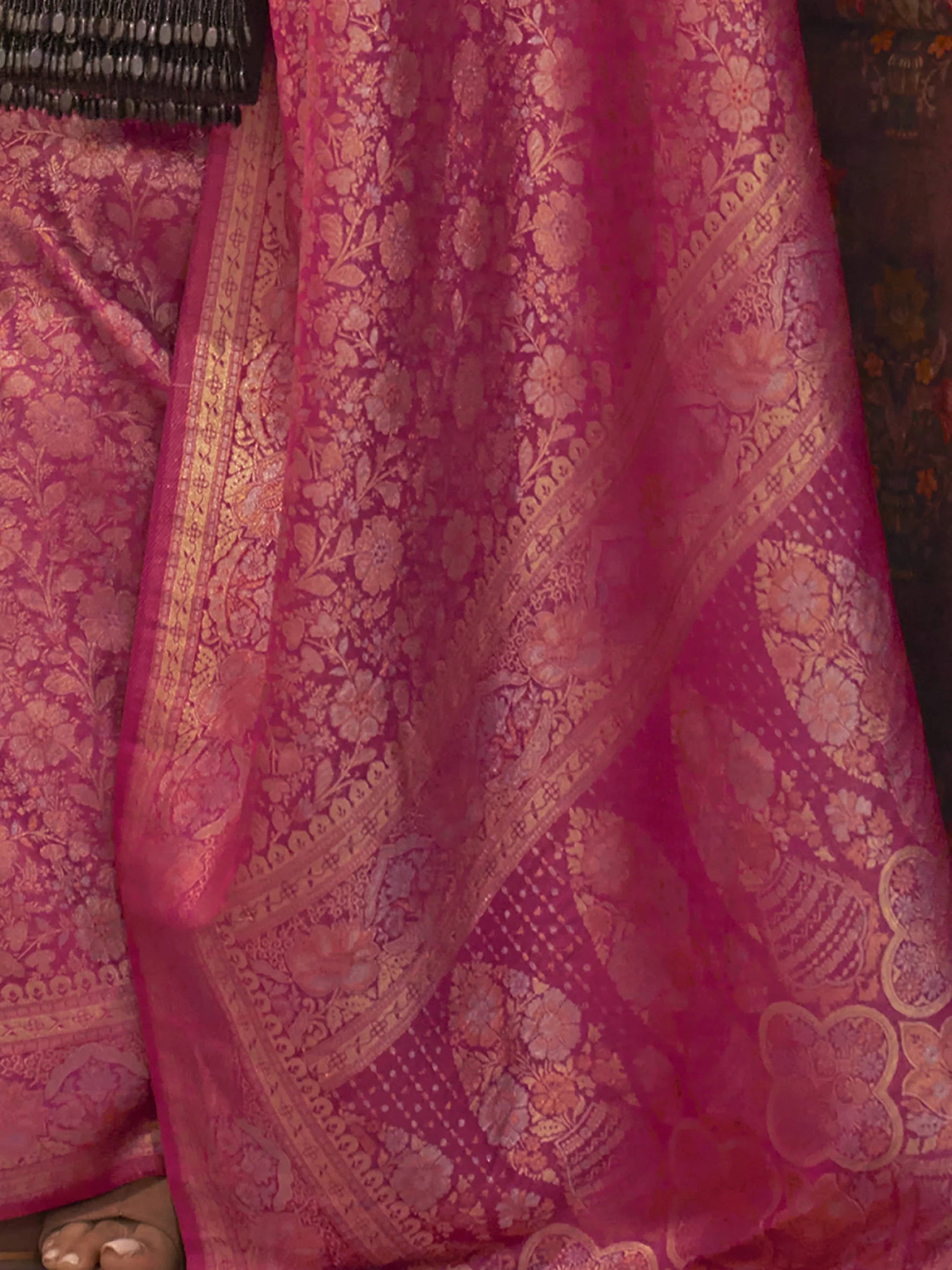 Astonishing Rani Pink Woven Silk Traditional Saree With Blouse - Zeel Clothing