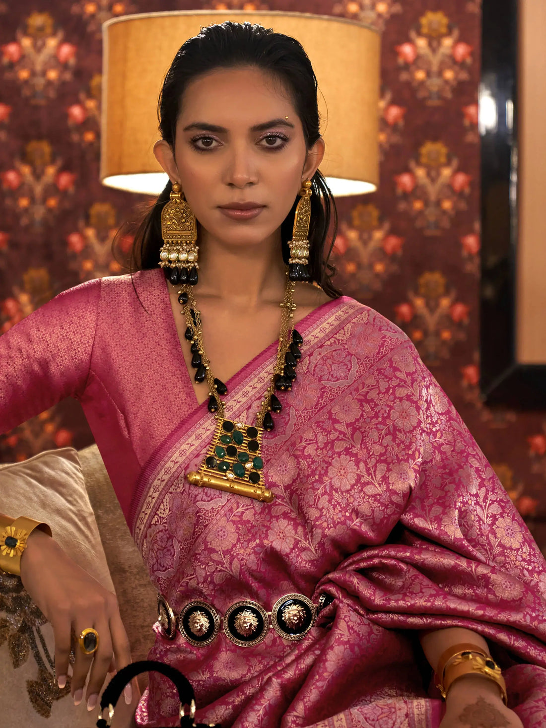 Astonishing Rani Pink Woven Silk Traditional Saree With Blouse - Zeel Clothing