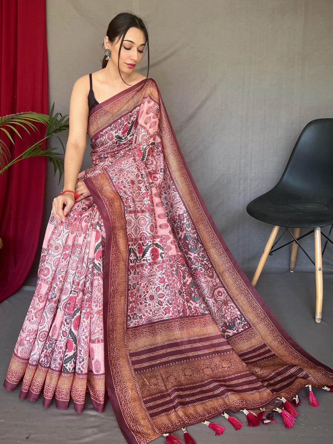 Beautiful Pink Digital Printed Cotton Festive Wear Saree With Blouse