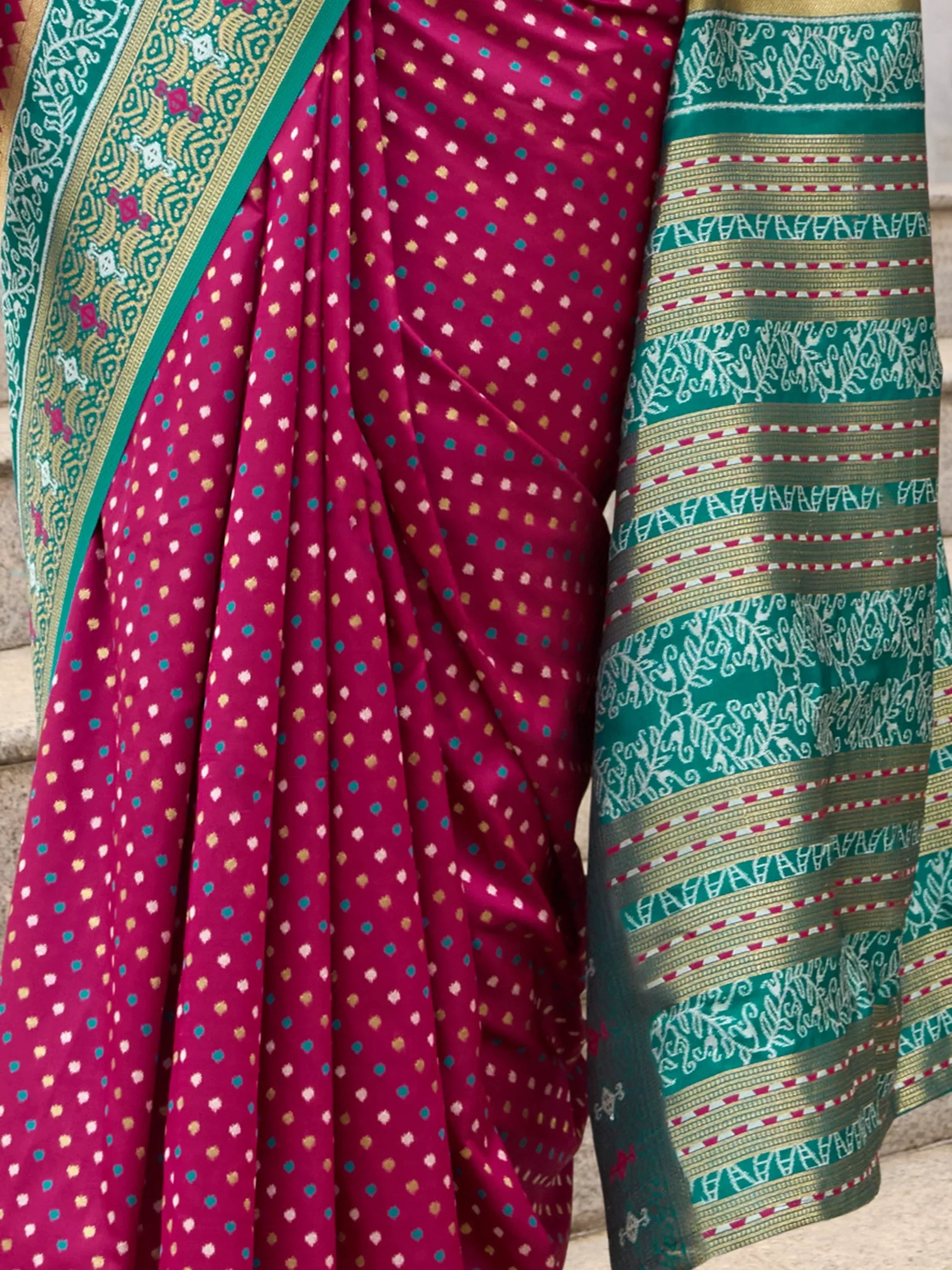 Beautiful Rani Pink Weaving Banarasi Silk Saree With Blouse - Zeel Clothing