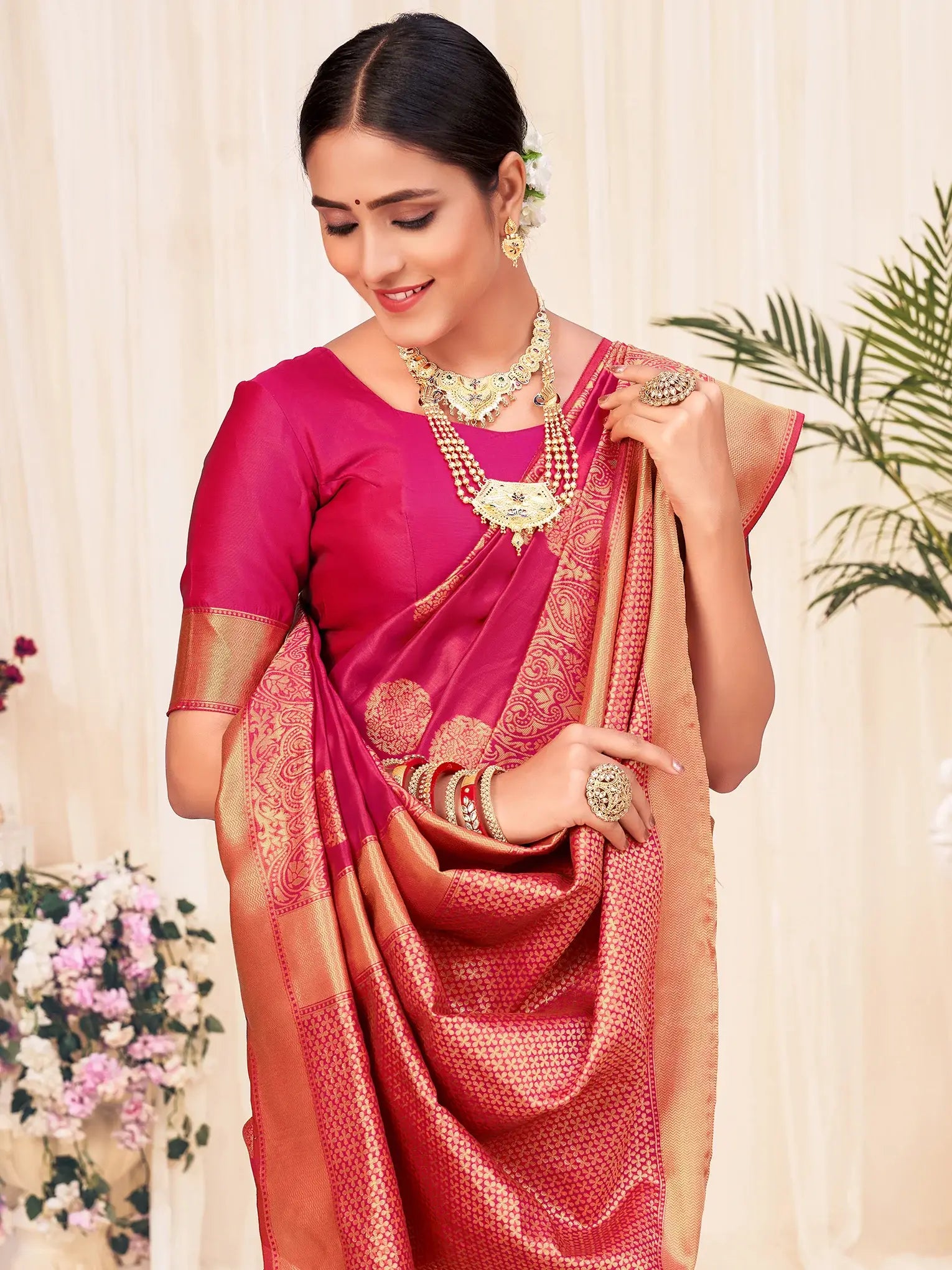 Beautiful Red Weaving Banarasi Silk Wedding Wear Saree - Zeel Clothing