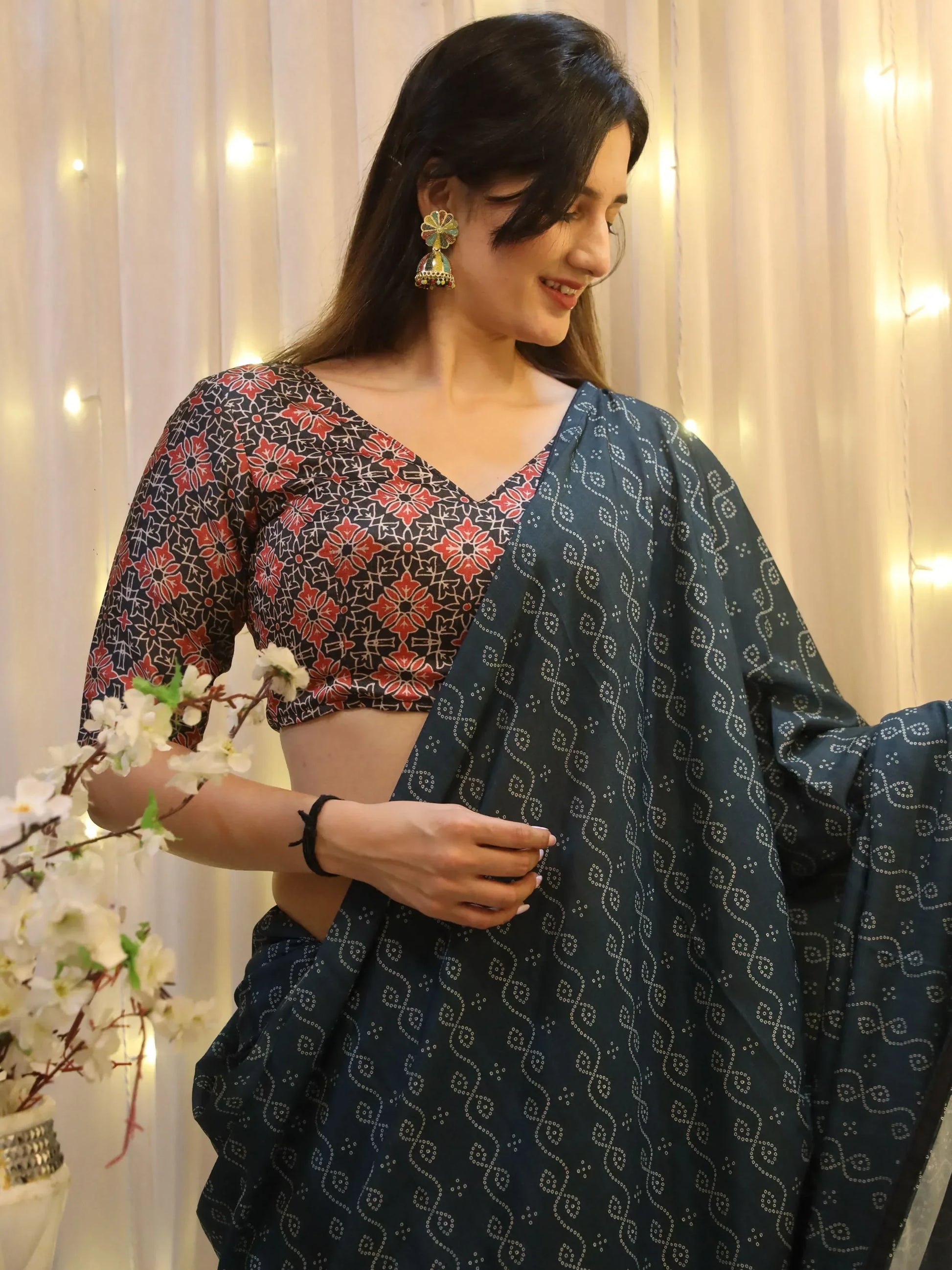 Beautiful Teal Blue Digital Printed Crepe Saree With Blouse - Zeel Clothing