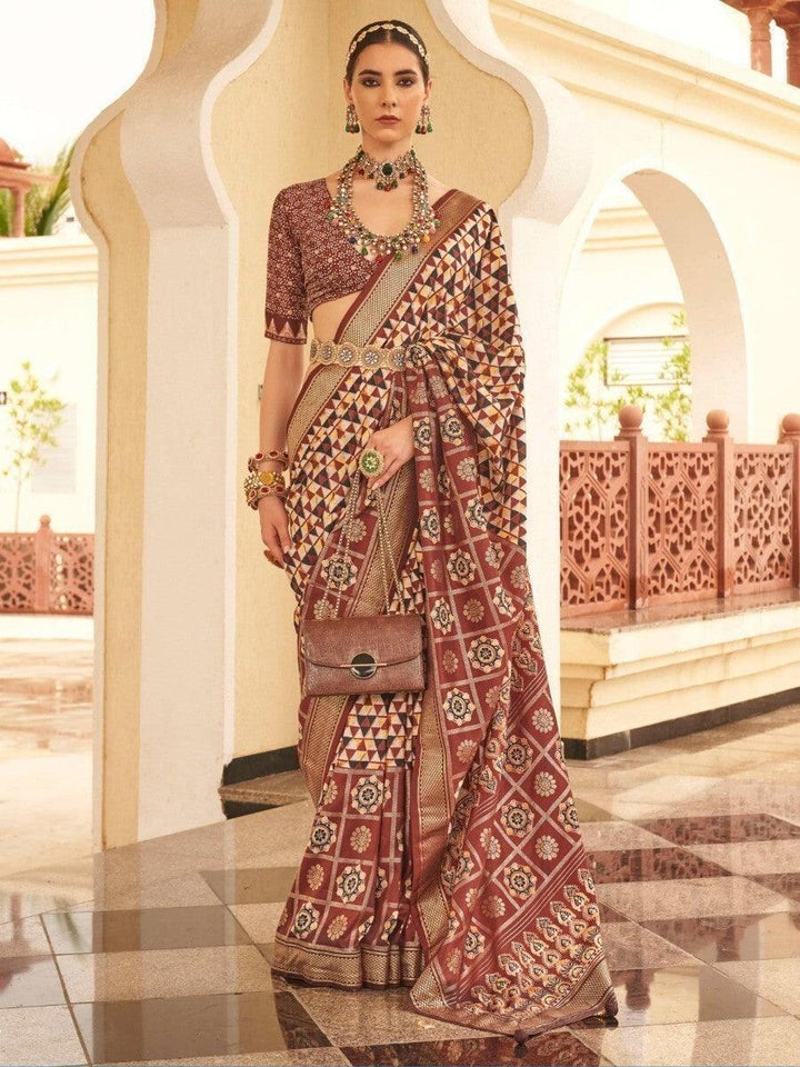 Captivating Purple Digital Printed Sangeet Wear Saree With Blouse