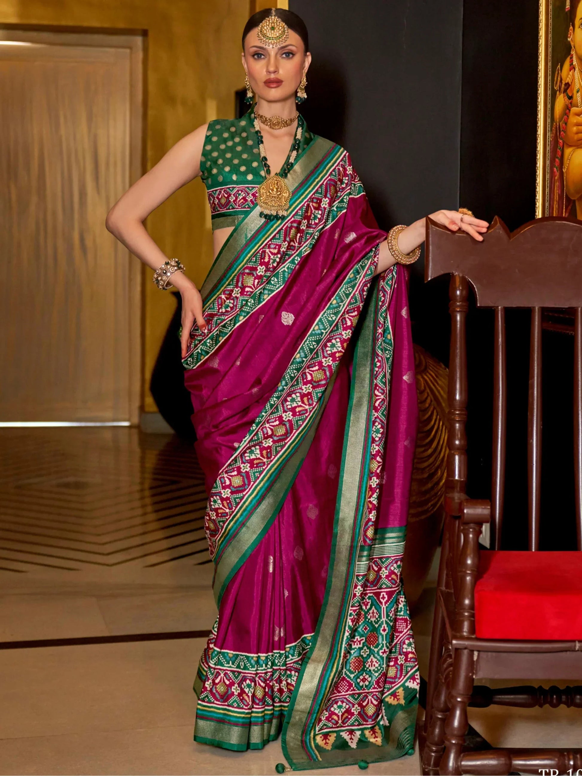 Captivating Rani Pink Patola Printed Silk Traditional Saree With Blouse - Zeel Clothing