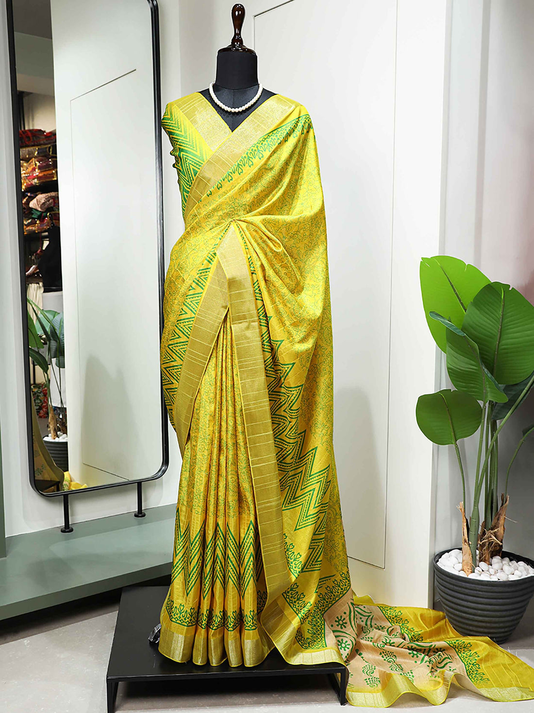 Charming Yellow Digital Printed Handloom Kotha Border Saree With Blouse - Zeel Clothing
