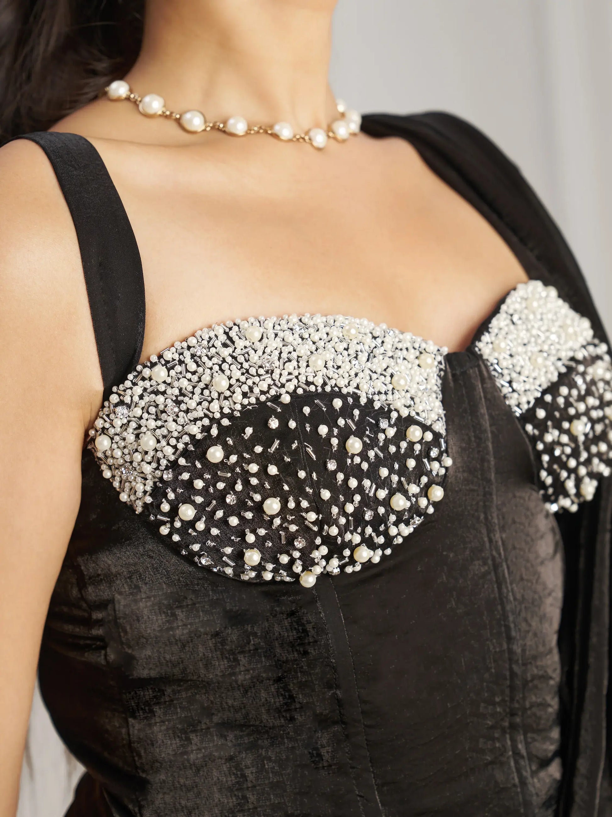Dazzling Black Organza Pre-Stitched Saree With Corset Blouse - Zeel Clothing
