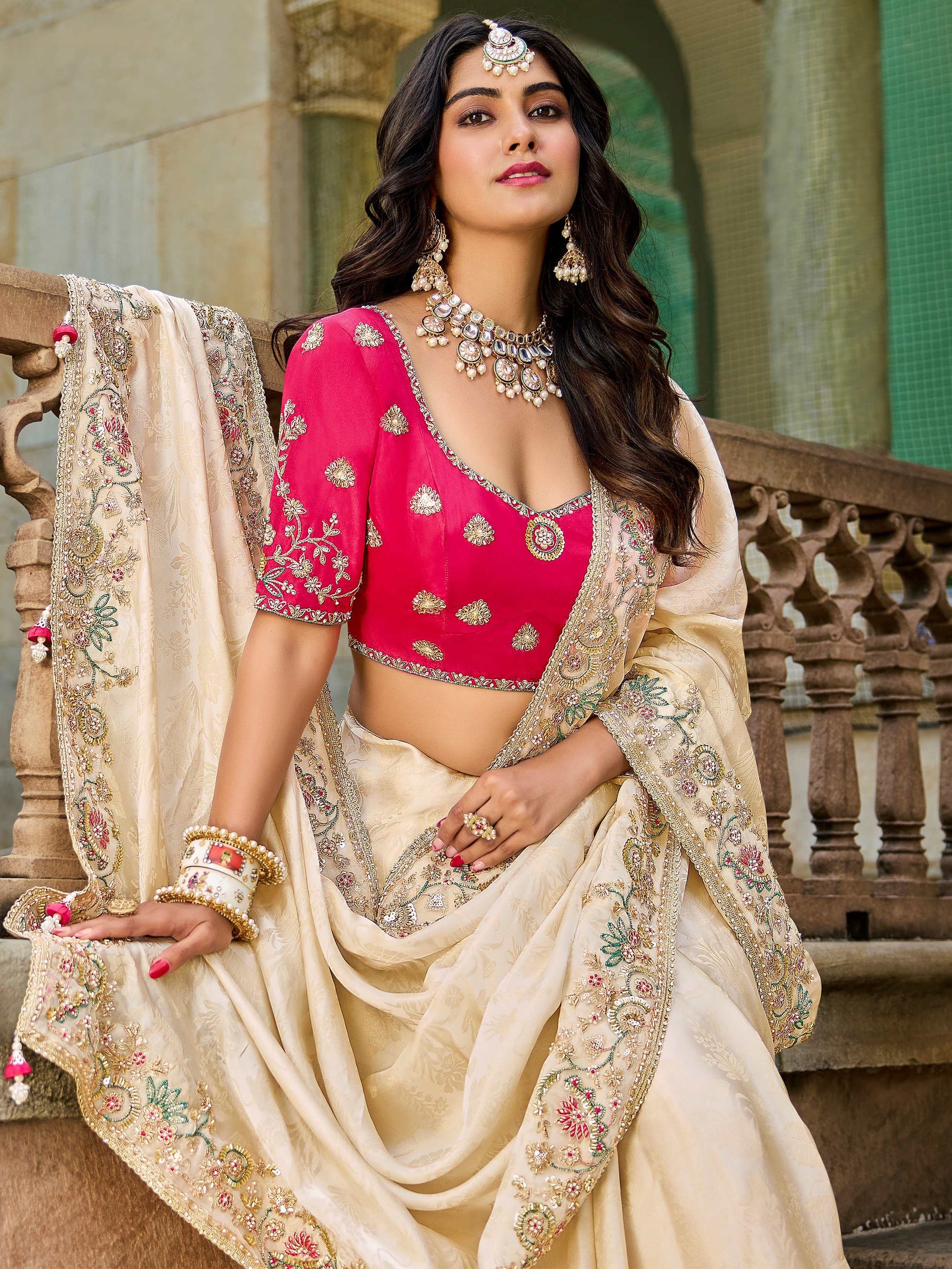 Dazzling Golden Zari Weaving Work Tissue Wedding Wear Saree