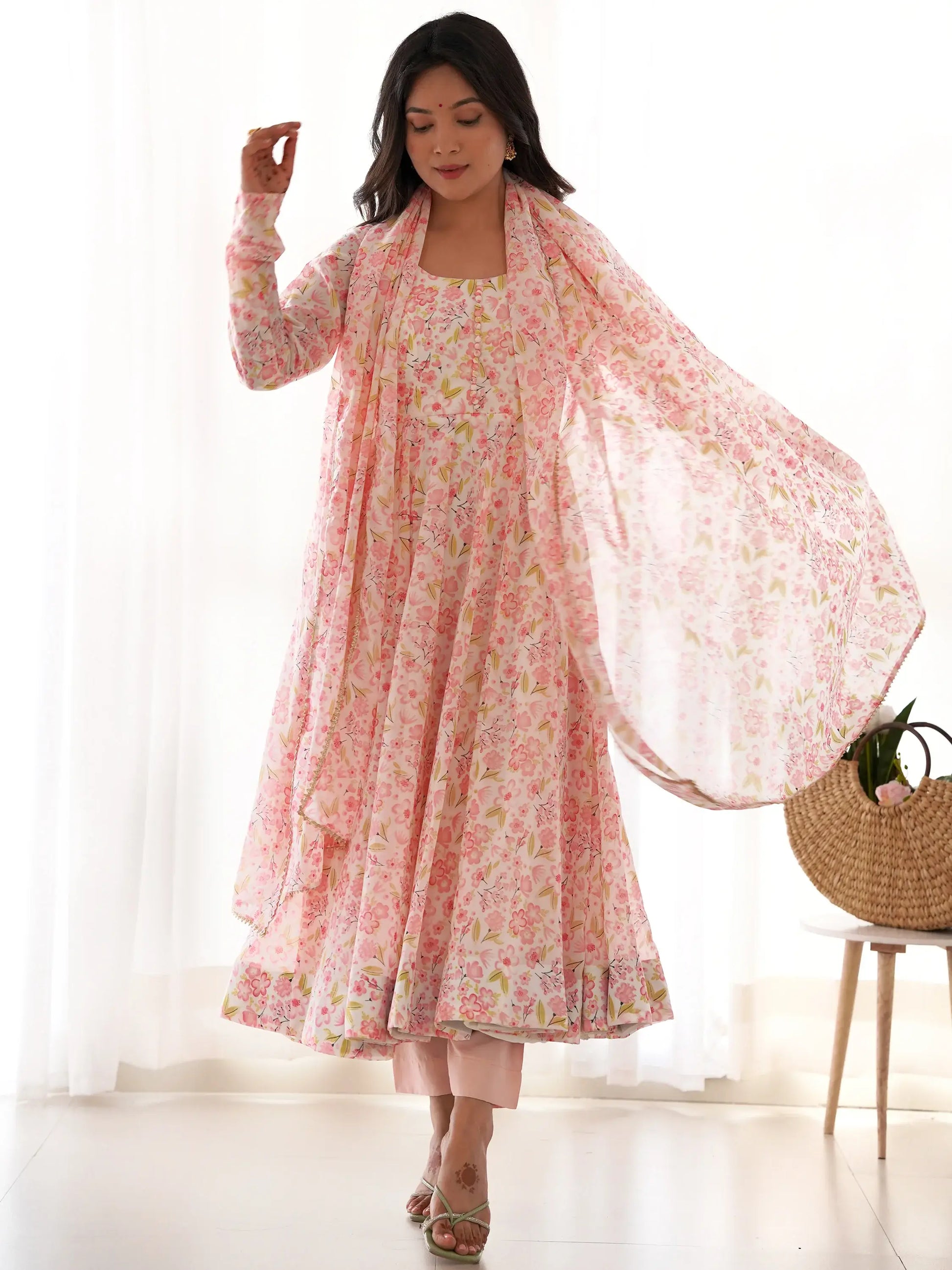 Dazzling White Floral Printed Chiffon Casual Wear Pant Suit With Dupatta - Zeel Clothing