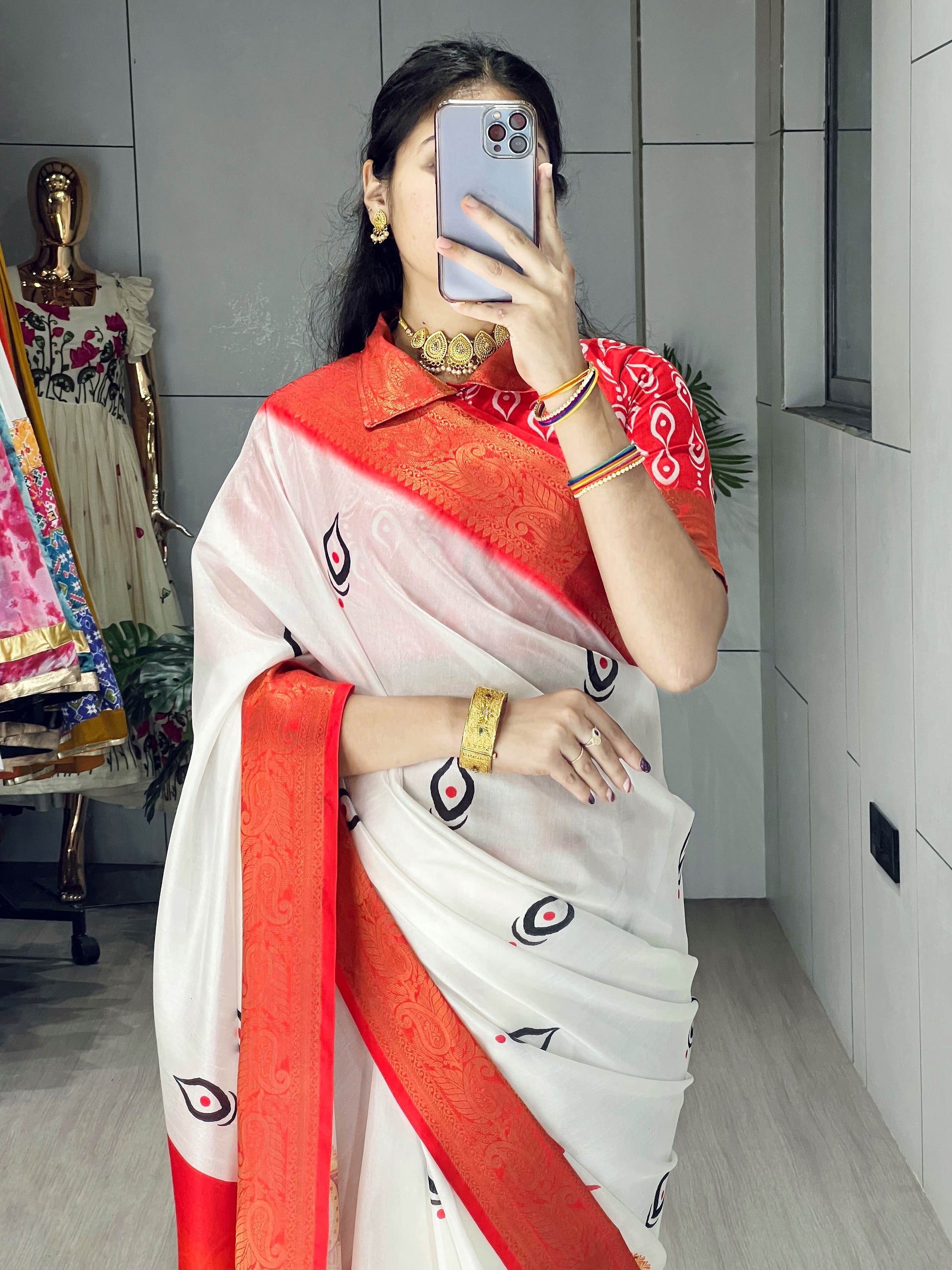 Timeless White Printed Silk Festive Special Saree With Blouse