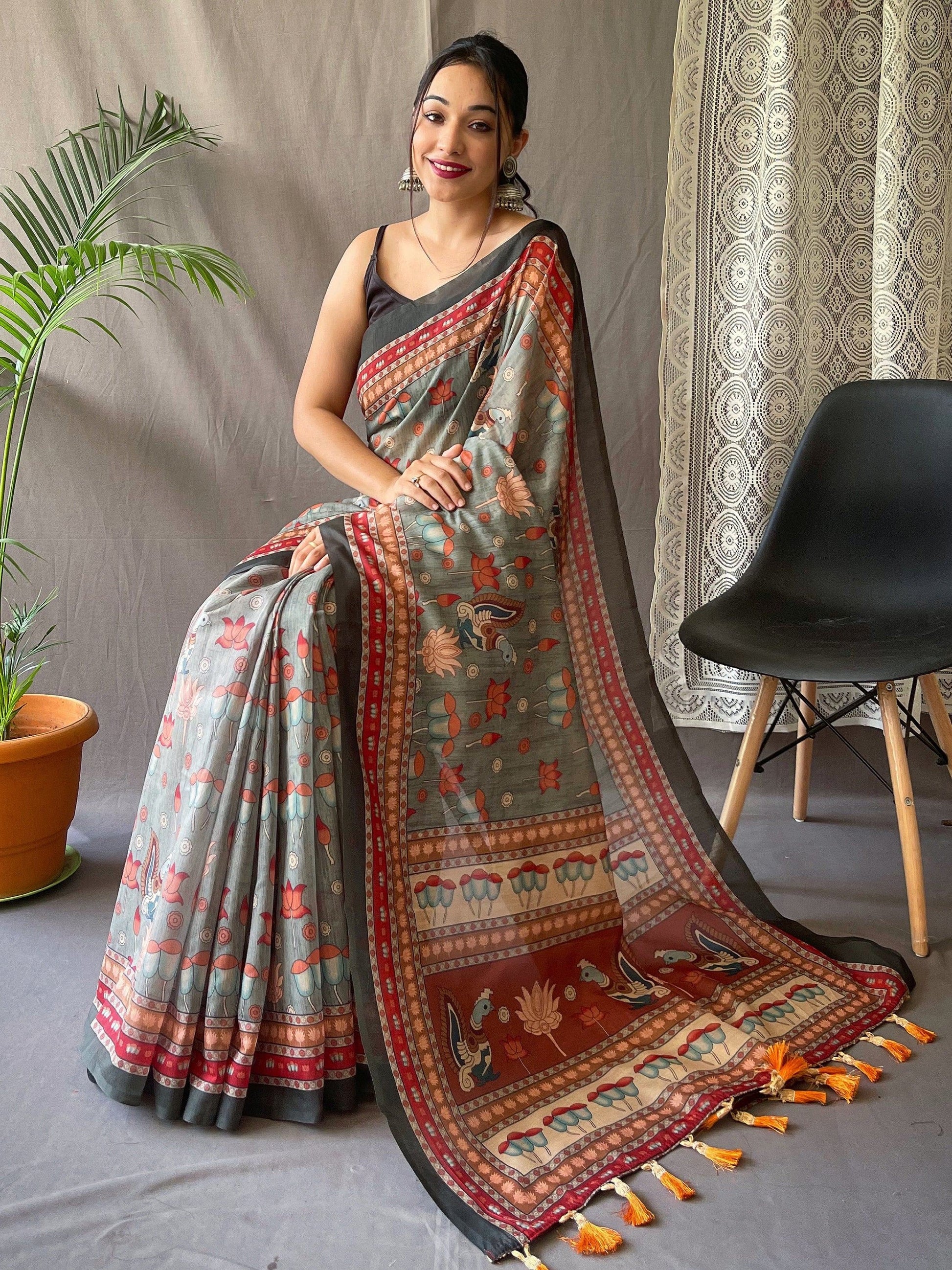 Elegant Grey Kalamkari Print Cotton Festival Wear Saree With Blouse - Zeel Clothing
