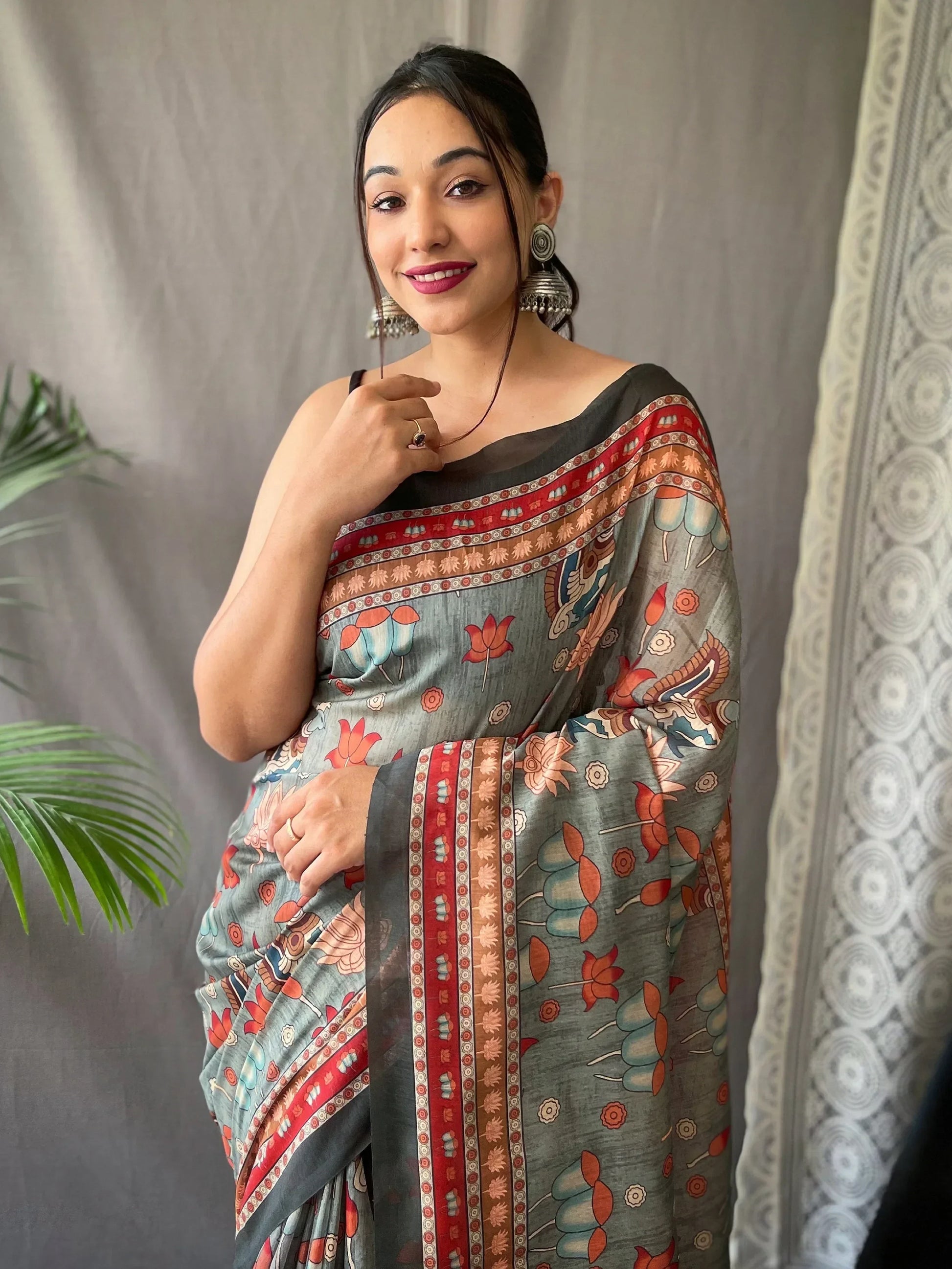 Elegant Grey Kalamkari Print Cotton Festival Wear Saree With Blouse - Zeel Clothing