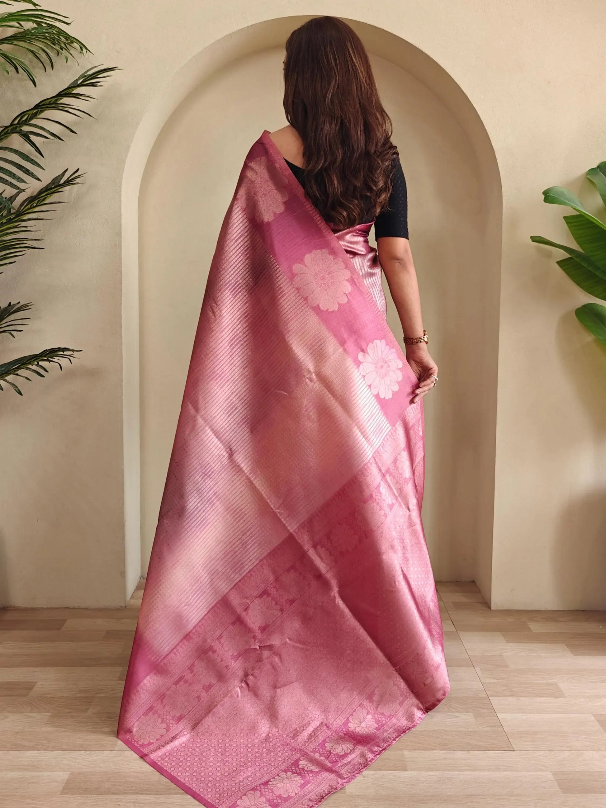 Fantastic Pink Zari Weaving Silk Traditional Saree With Blouse - Zeel Clothing
