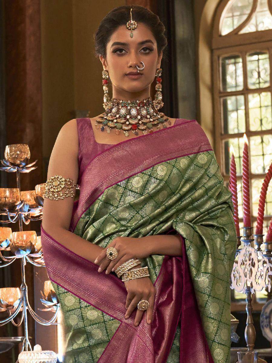 Fascinating Light Green Zari Woven Kanjivaram Silk Traditional Saree - Zeel Clothing