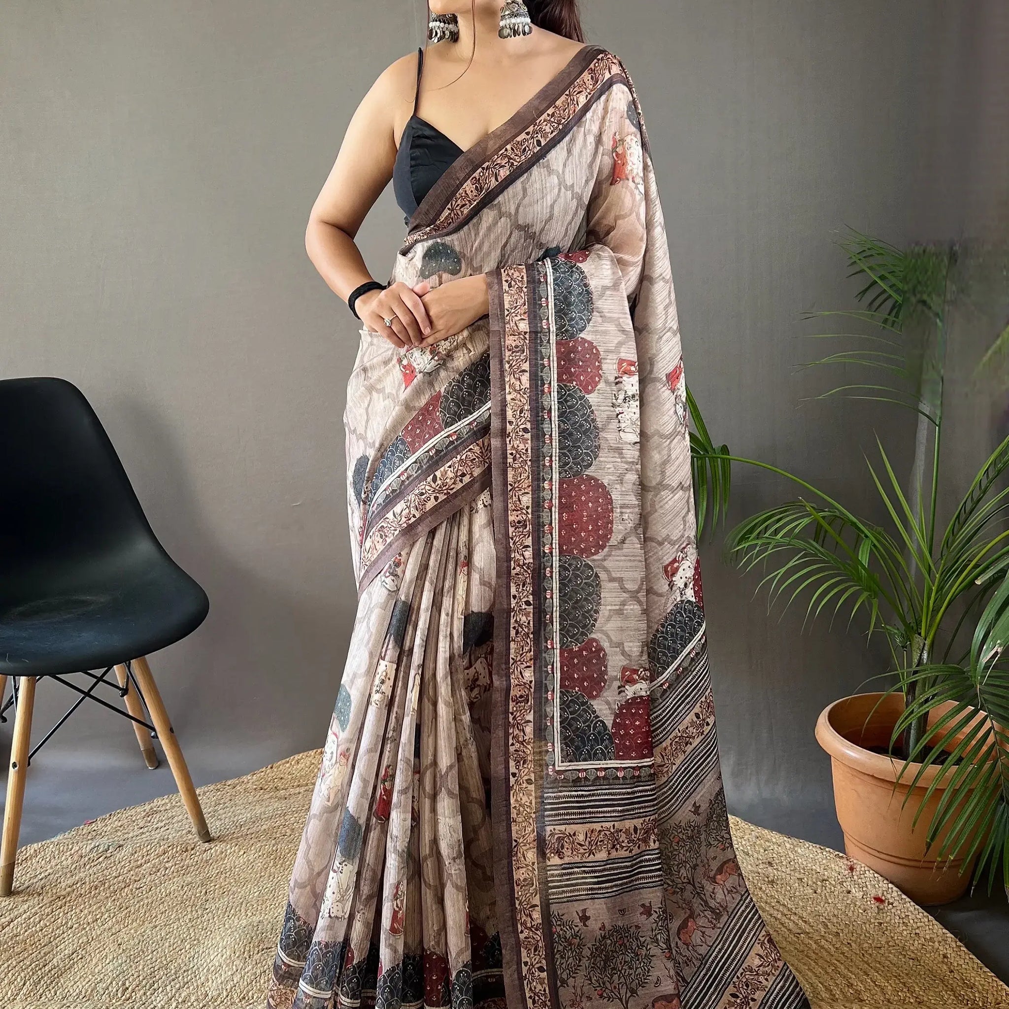 Gorgeous Off White Printed Silk Traditional Saree With Blouse - Zeel Clothing