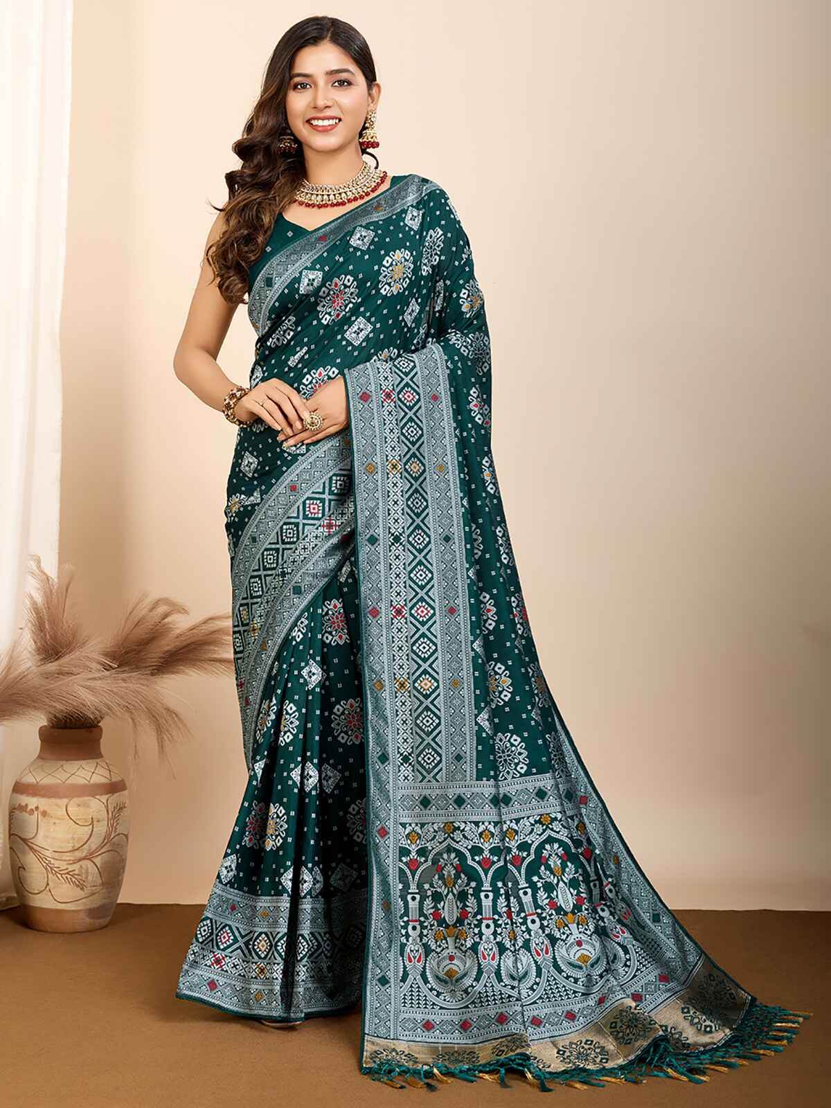 Lovely Green Zari Weaving Silk Traditional Saree With Blouse - Zeel Clothing