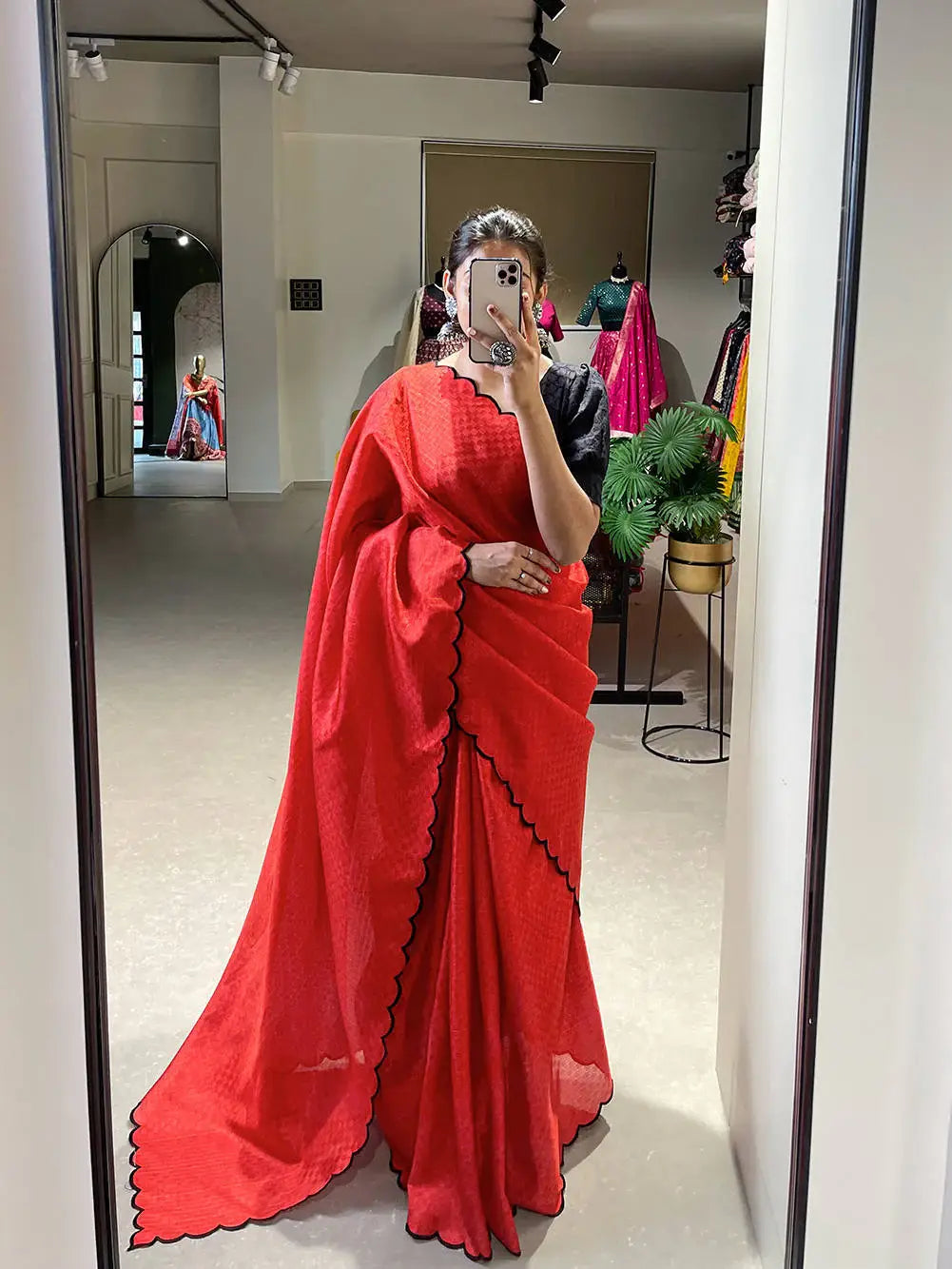 Marvelous Red Arca Work Gadhawal Chex Classic Saree With Blouse - Zeel Clothing