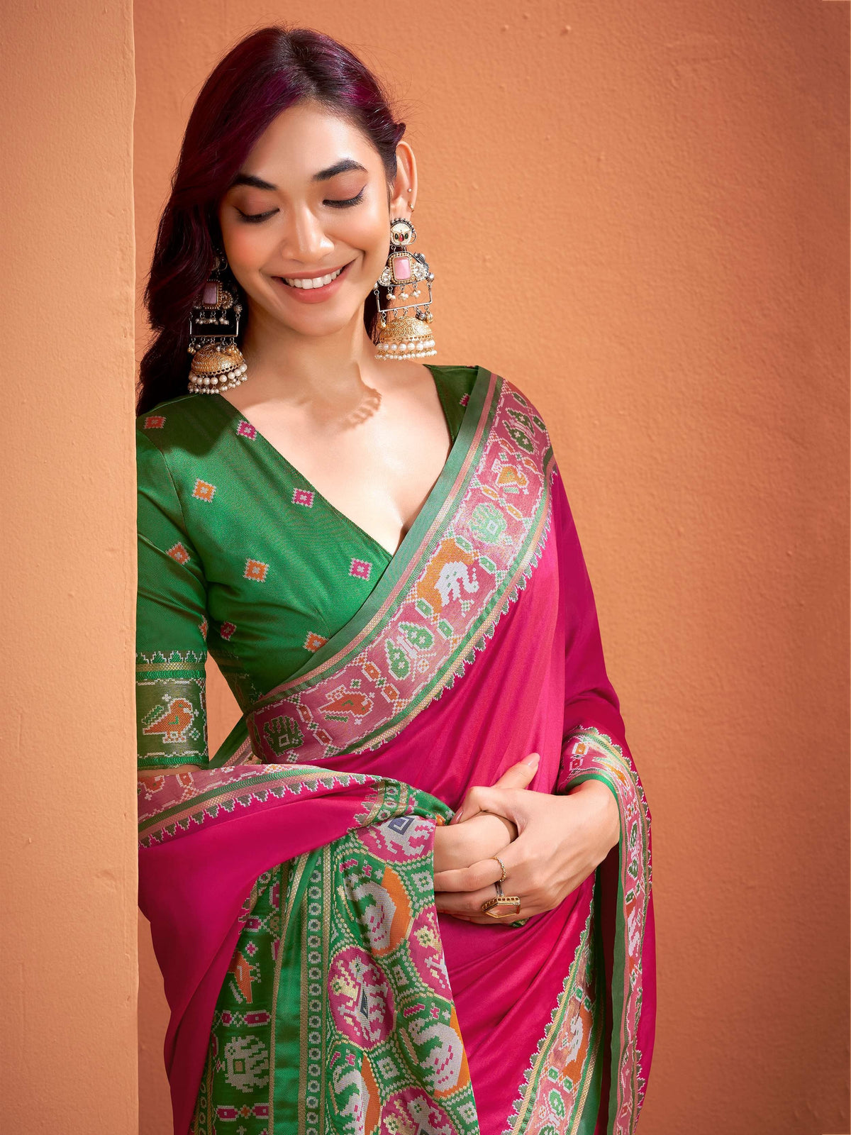 Mesmerizing Hot Pink Patola Weaving Silk Traditional Saree With Blouse - Zeel Clothing