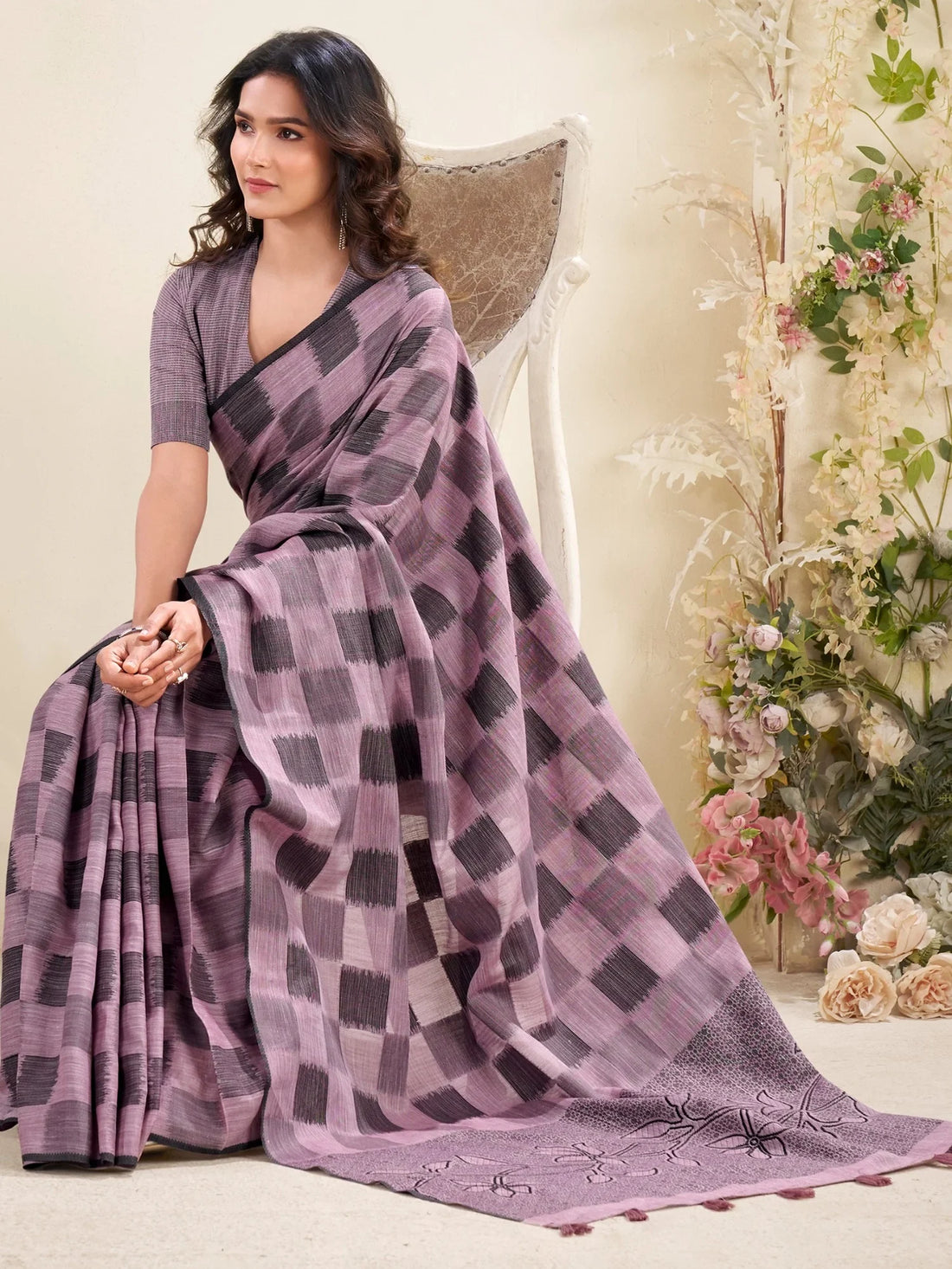 Mesmerizing Mauve Digital Printed Linen Traditional Saree With Blouse