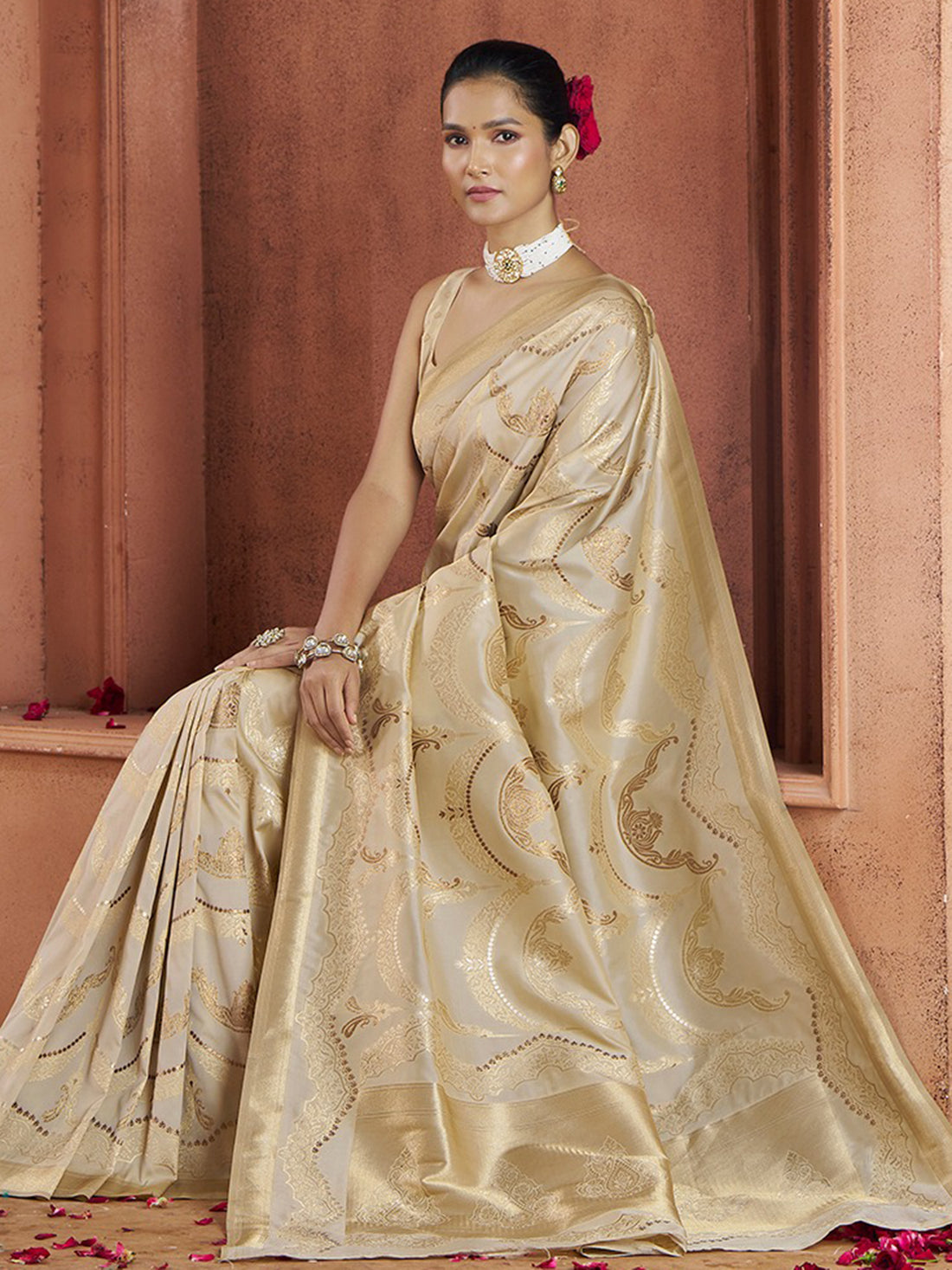 Alluring Cream Zari Weaving Banarasi Silk Event Wear Saree