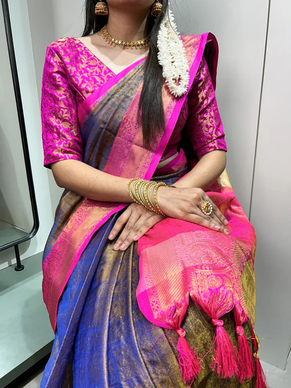 Ravishing Navy Blue Zari Weaving Kanjivaram Saree With Blouse - Zeel Clothing