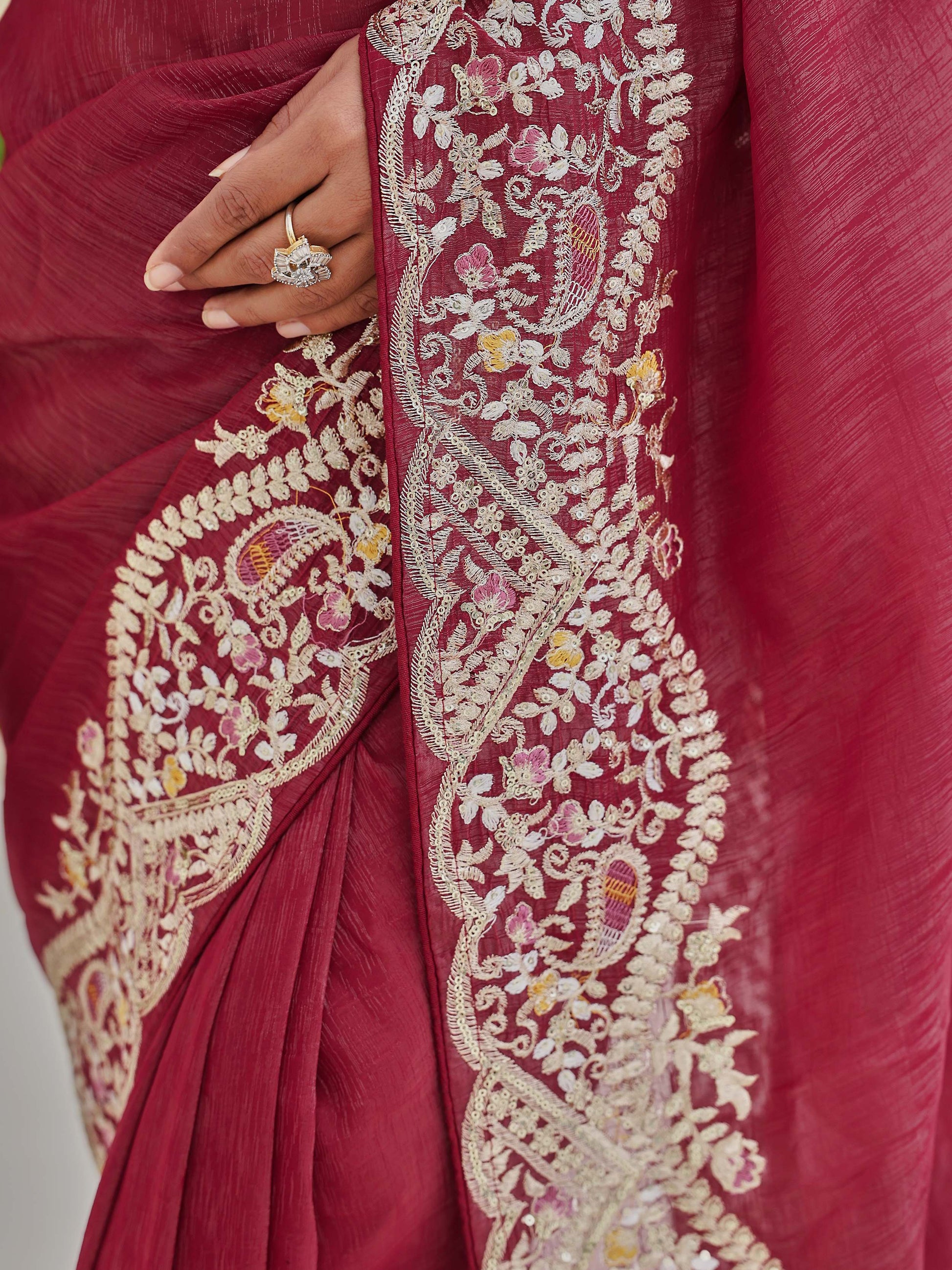 Wonderful Red Thread Border Work Organza Traditional Saree With Blouse