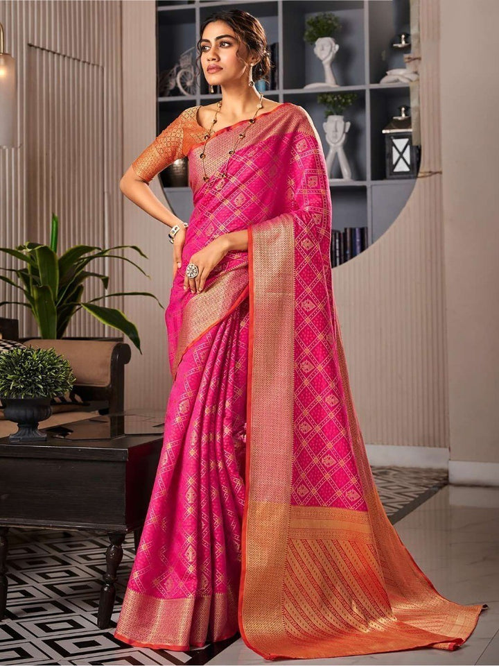 Fetching Pink Weaving Silk Reception Wear Saree With Blouse
