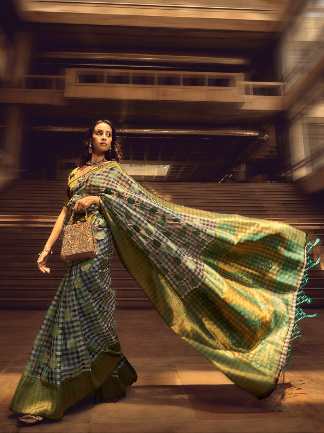 Lavish Green Handloom Weaving Organza Sangeet Wear Saree
