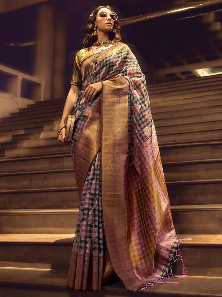 Magnific Lavender Handloom Weaving Organza Saree With Blouse