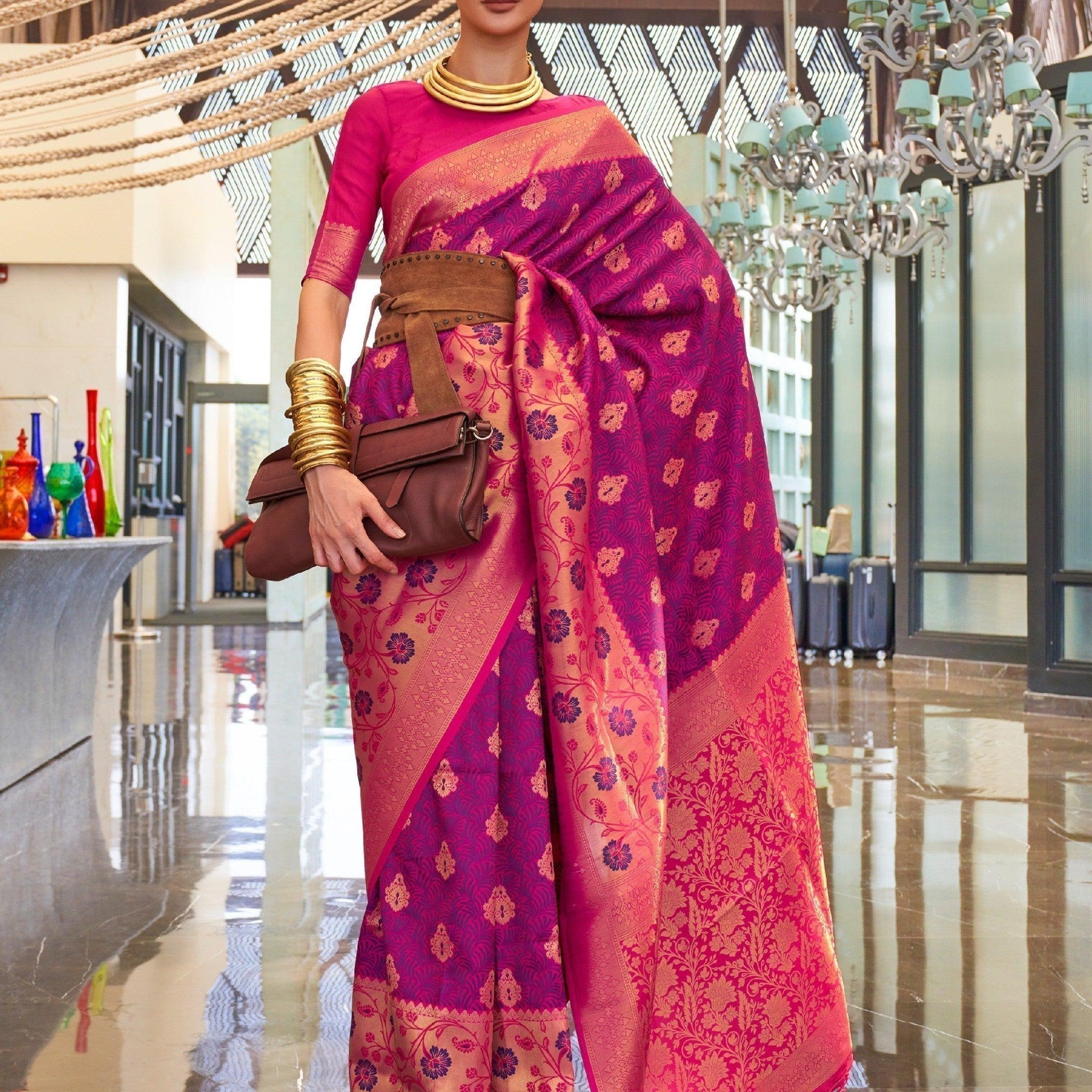 Enchanting Dark Pink & Purple Handloom Weaving Silk Saree With Blouse