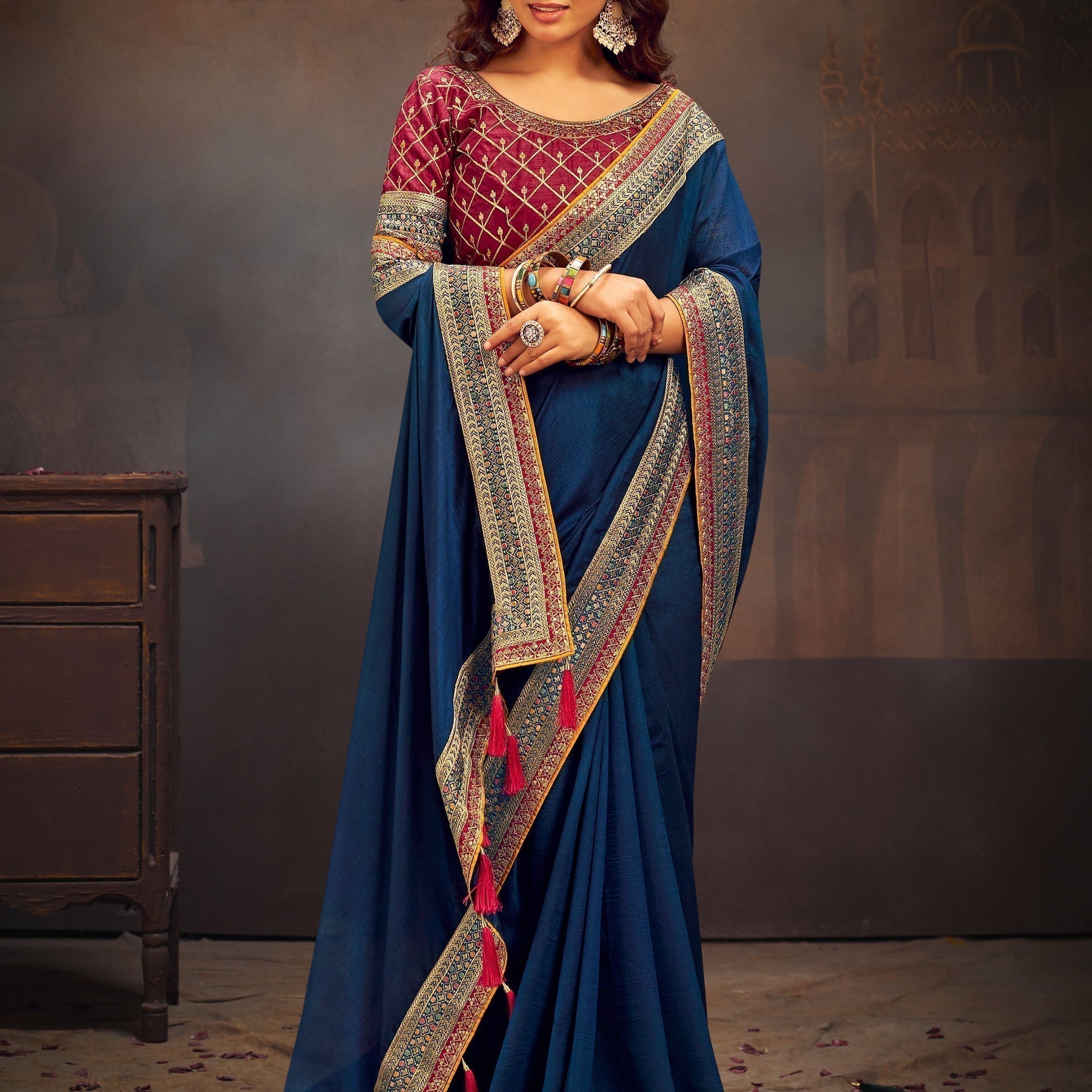 Bewitching Blue Heavy Border Silk Traditional Saree With Blouse