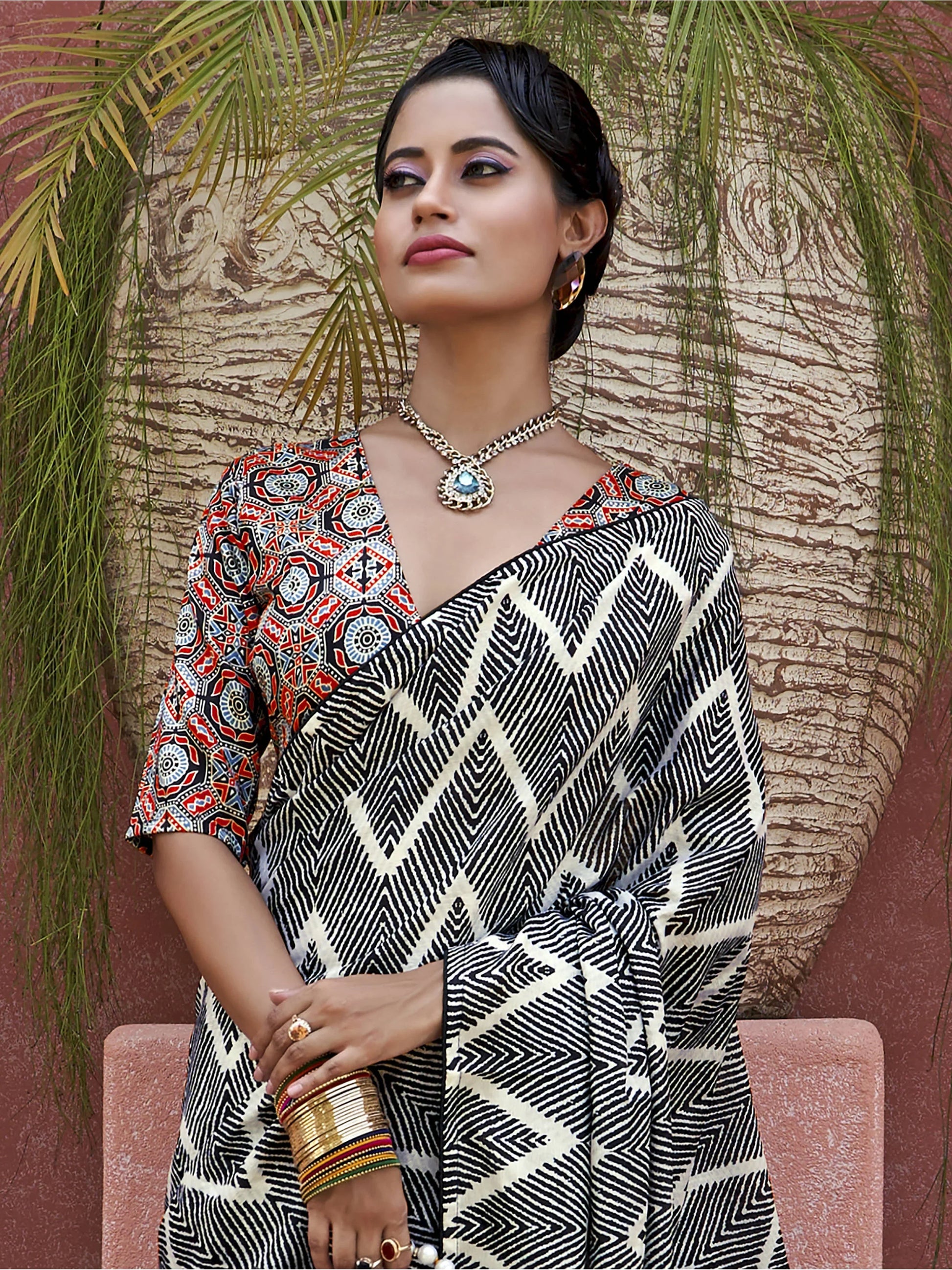 Stunning Black Digital Printed Crepe Event Wear Saree With Blouse - Zeel Clothing