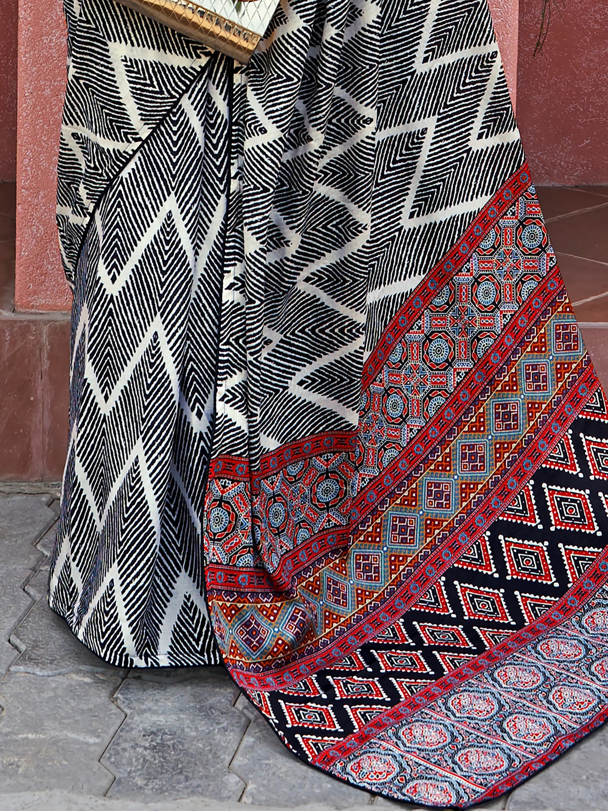 Stunning Black Digital Printed Crepe Event Wear Saree With Blouse - Zeel Clothing