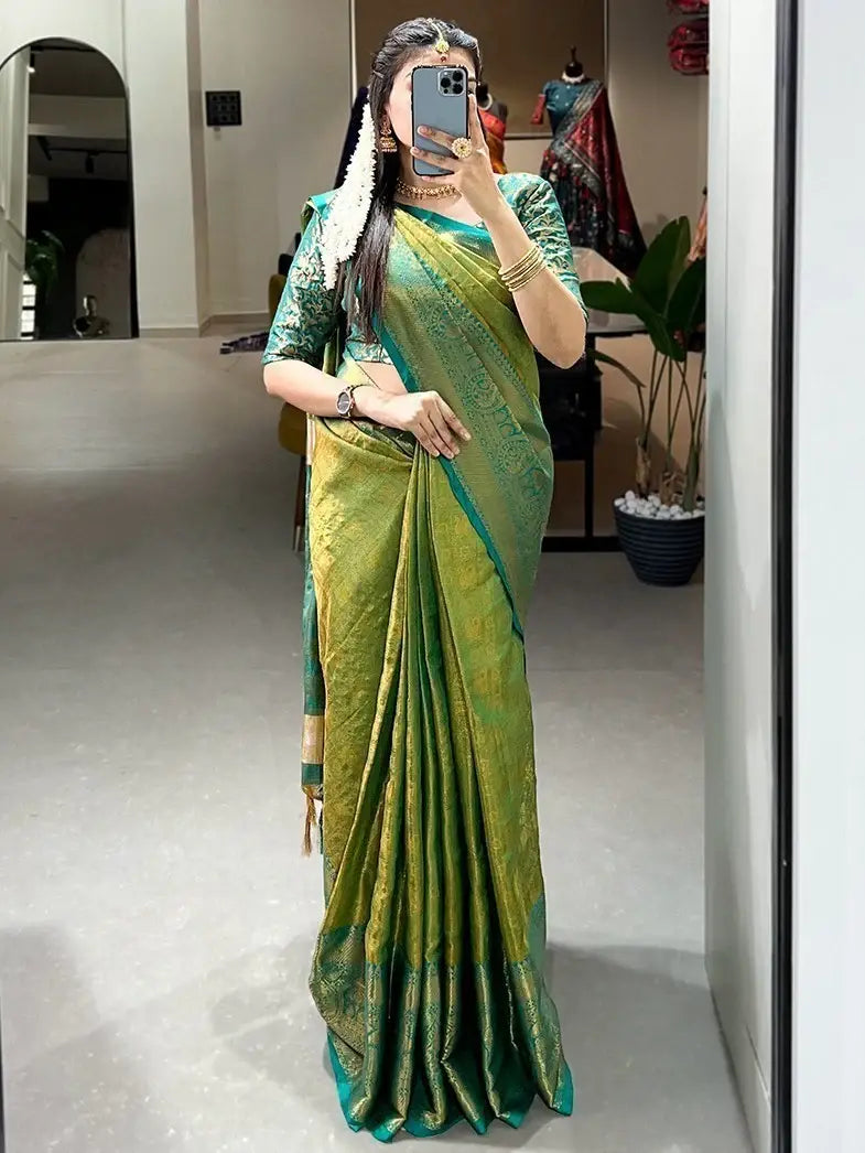 Stunning Green Zari Weaving Kanjivaram Traditional Saree With Blouse - Zeel Clothing