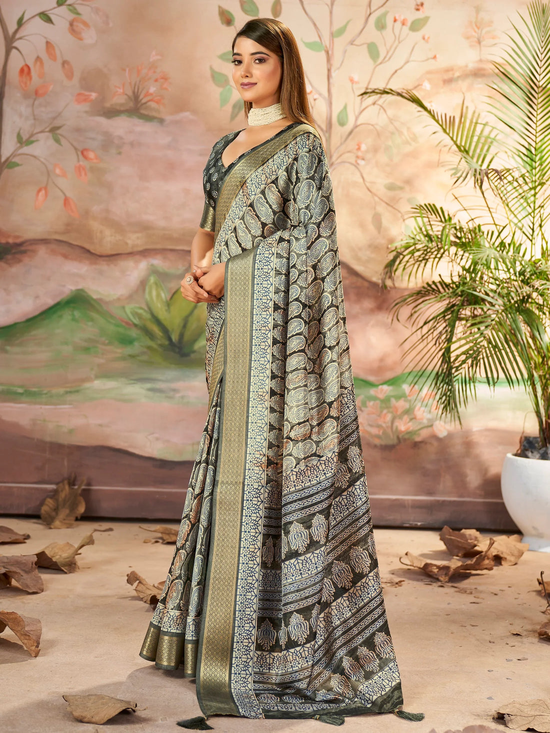 Wonderful Carbon Grey Digital Printed Dola Silk Daily Wear Saree With Blouse - Zeel Clothing