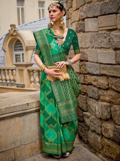 Enchanting Green Silk Weaving work Traditional Wear Saree With Blouse