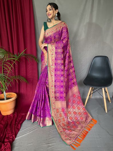 Captivating Purple Zari Weaving Patola Silk Festive Wear Saree