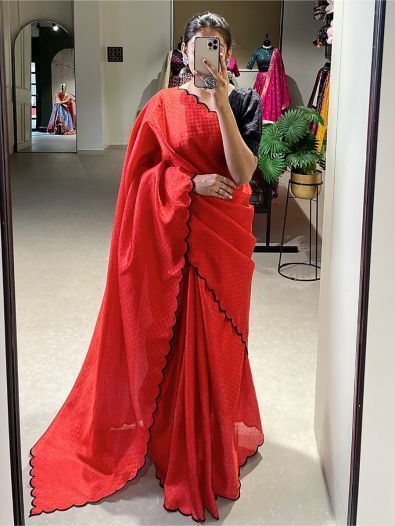 Marvelous Red Arca Work Gadhawal Chex Classic Saree With Blouse