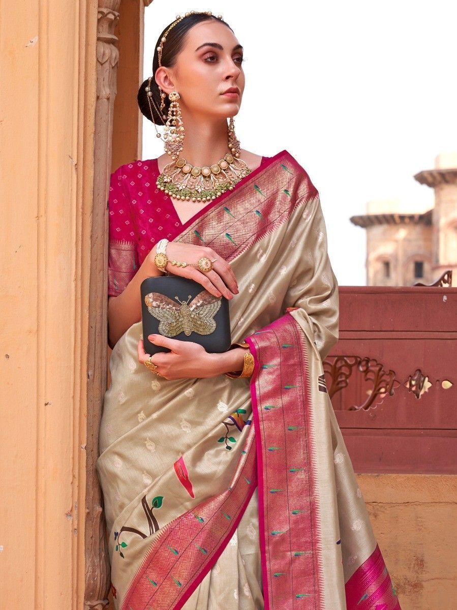 Pure Silk Yeola Handloom Light Green Paithani Weave with Golden Border –  verymuchindian.com